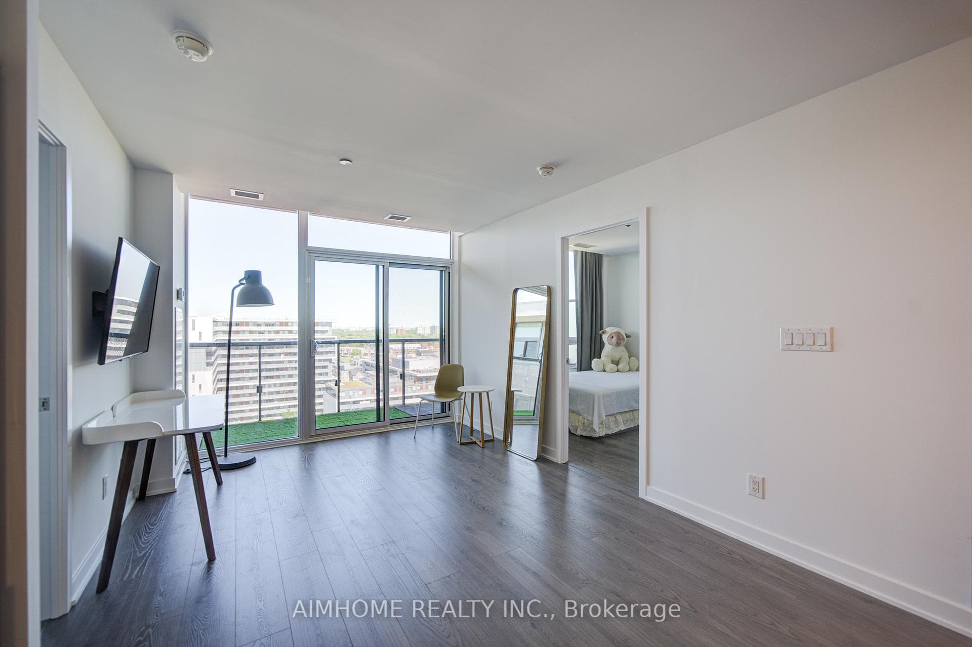160 Flemington Road Unit 1522 photo 11