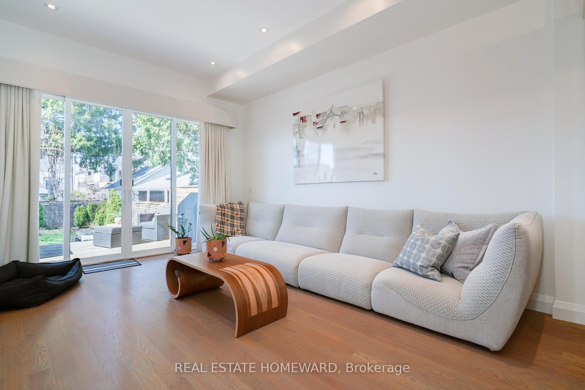 30 Barfield Avenue photo 10