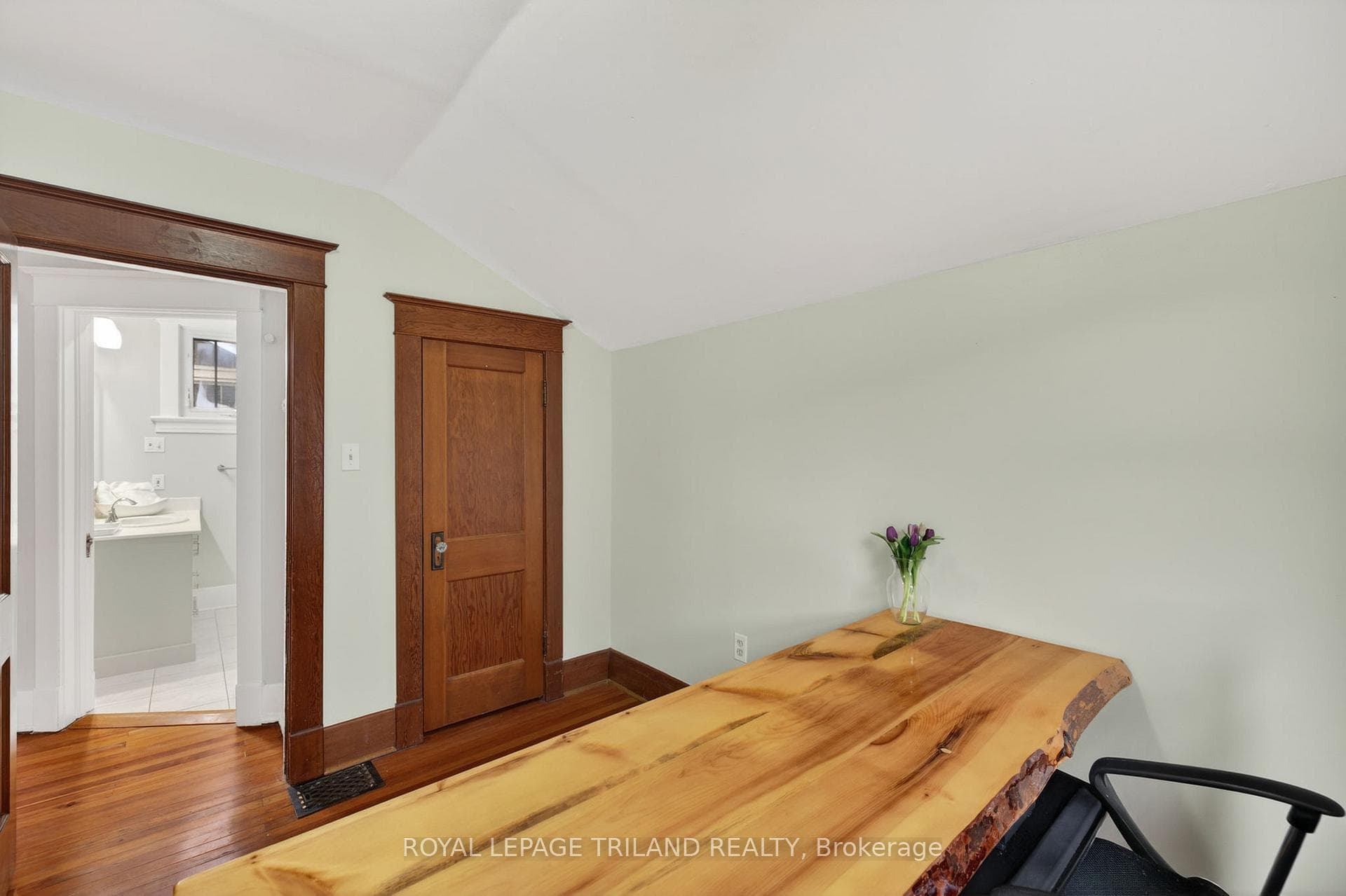 430 Mckenzie Avenue photo 25