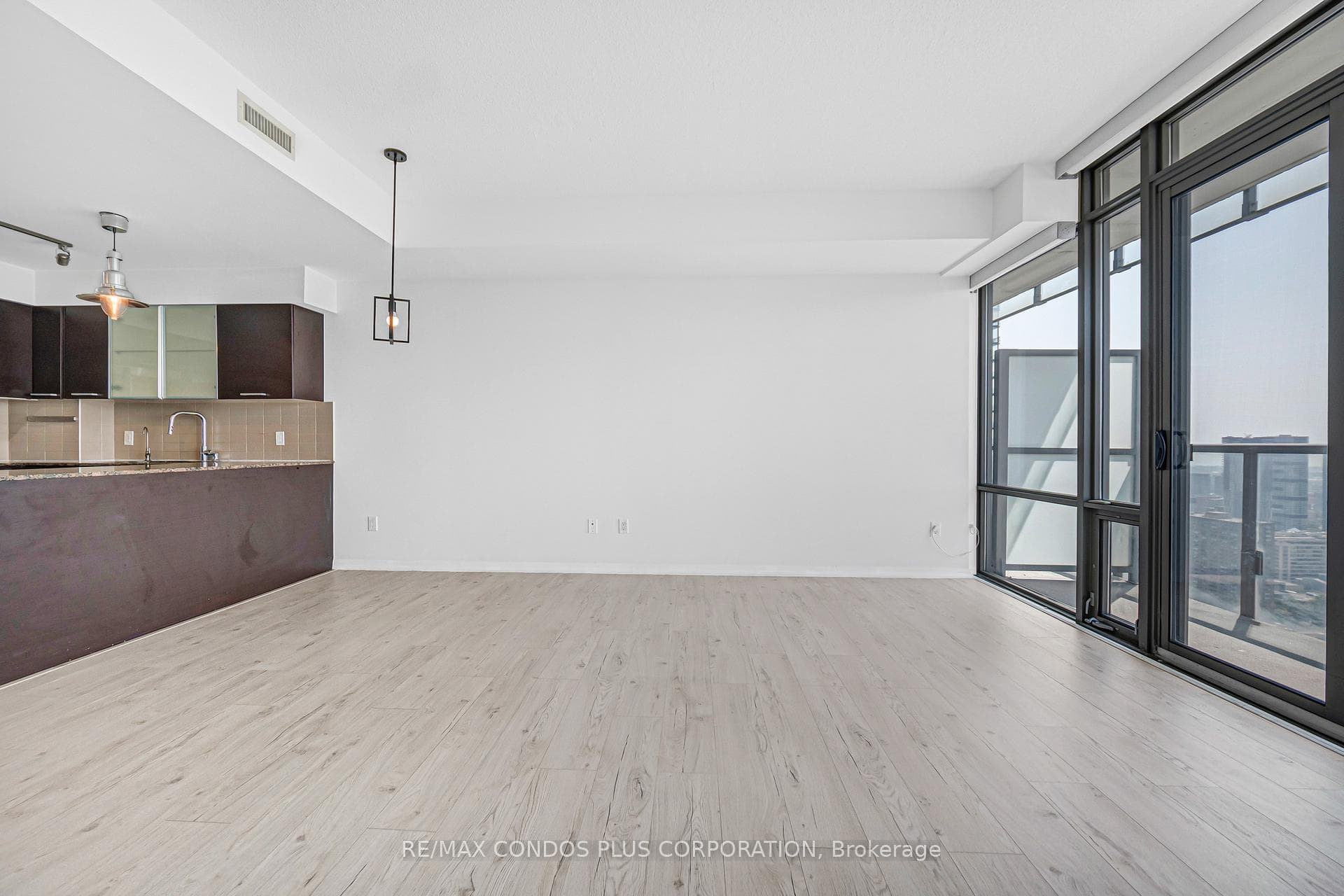 38 Grenville Street Unit 4404 photo 6