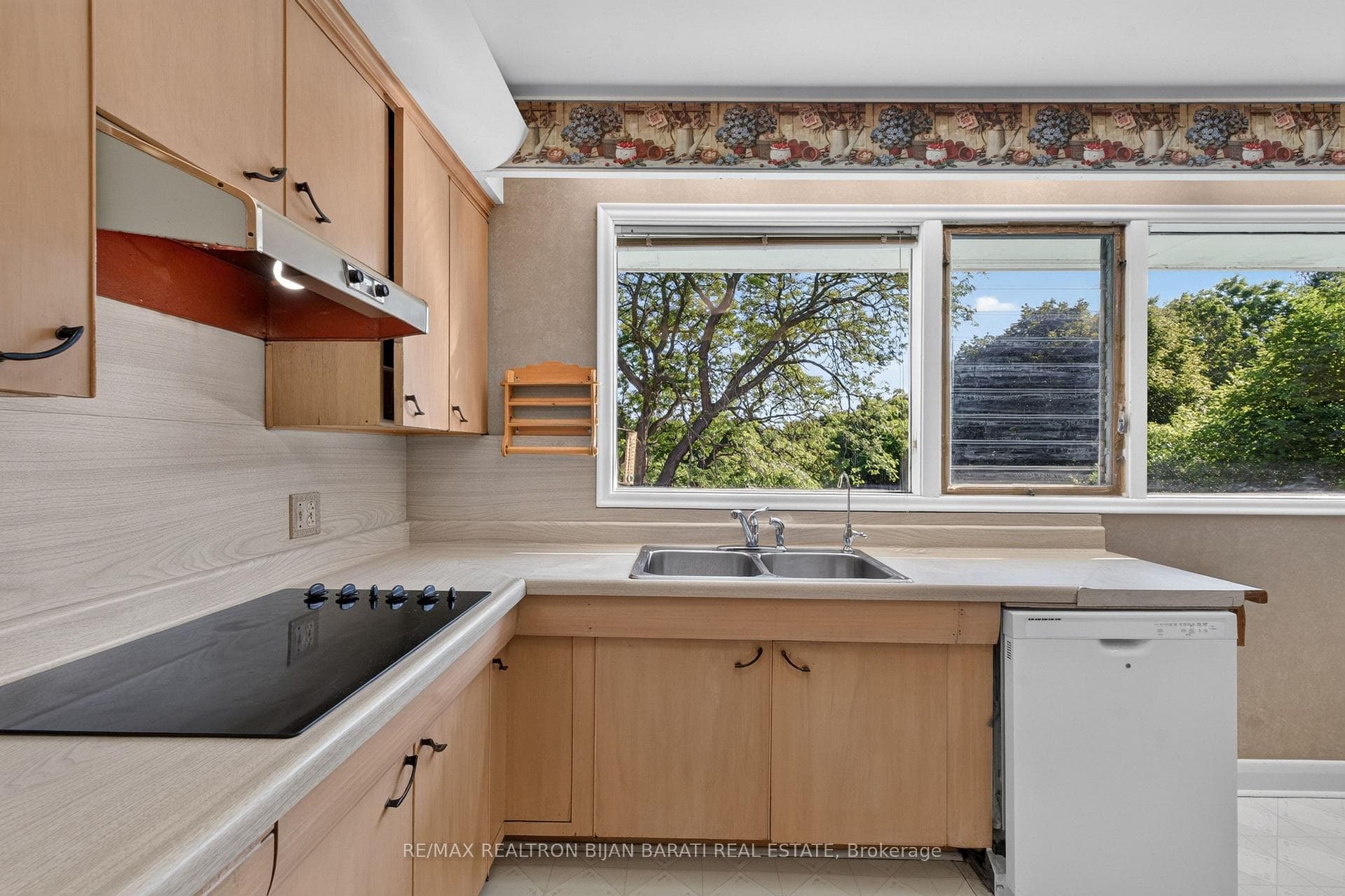 14 Heathview Avenue photo 22