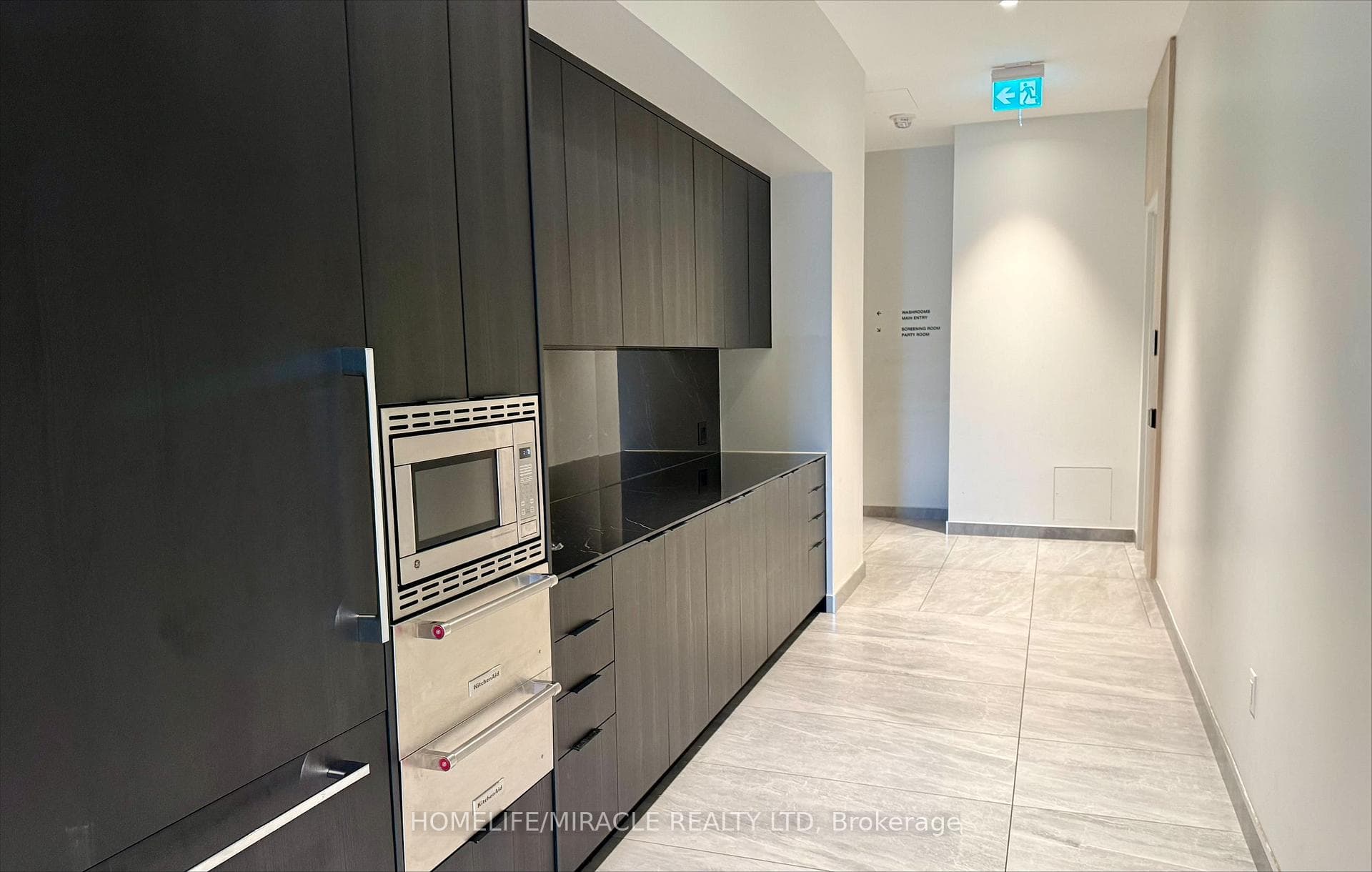 86 DUNDAS Street Unit 1321 photo 11