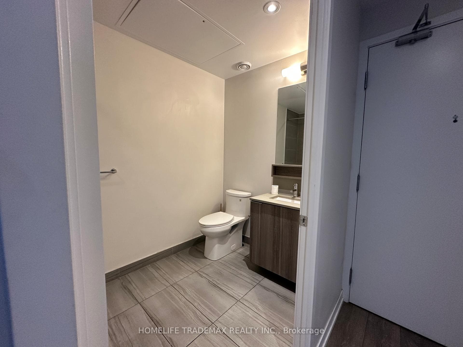 5 Buttermill Avenue Unit 4611 photo 15