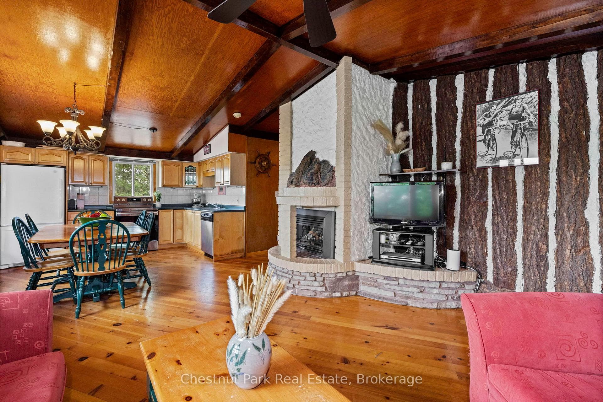4 Mallard Lane photo 4