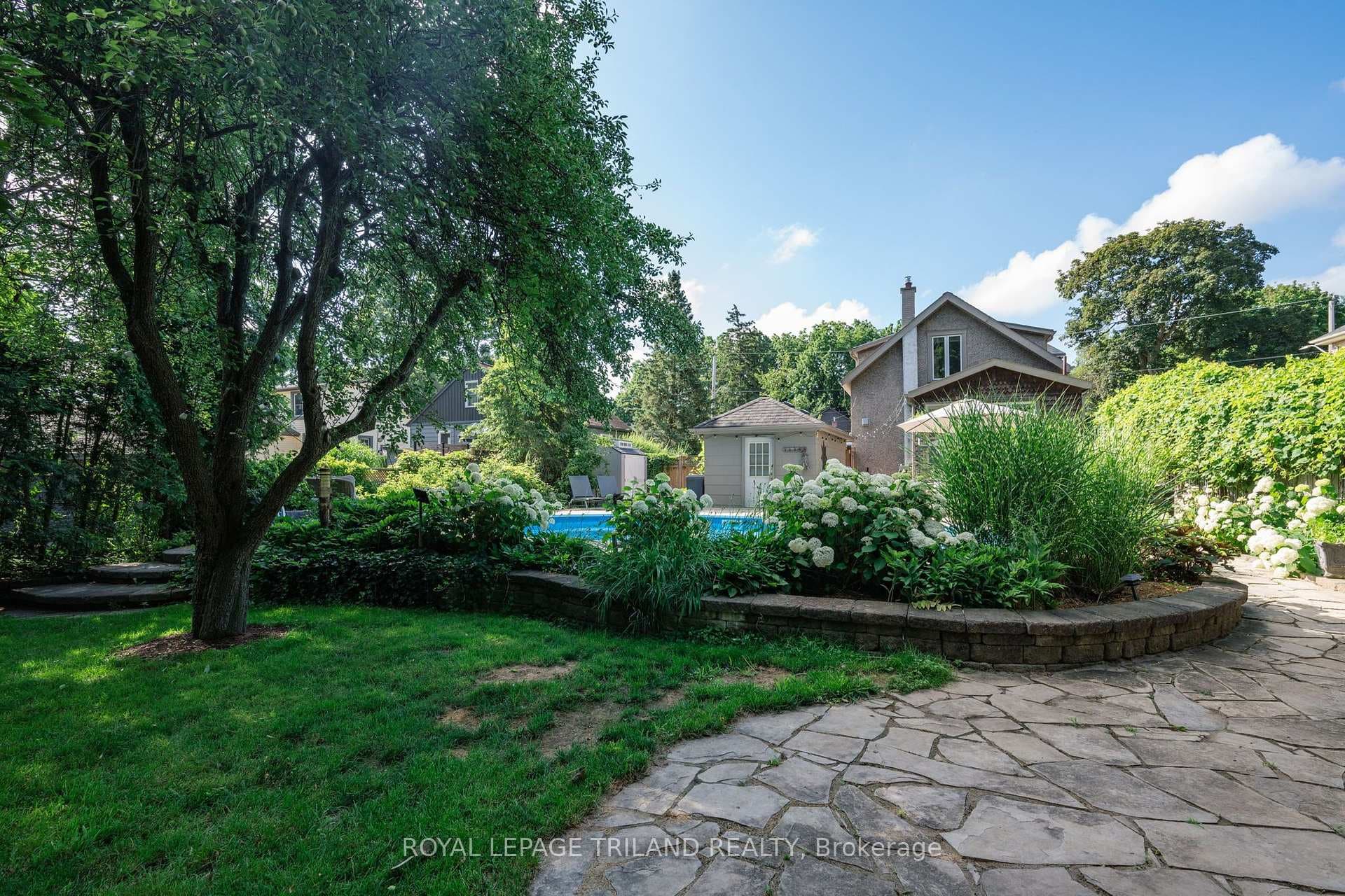 52 Emery Street photo 36