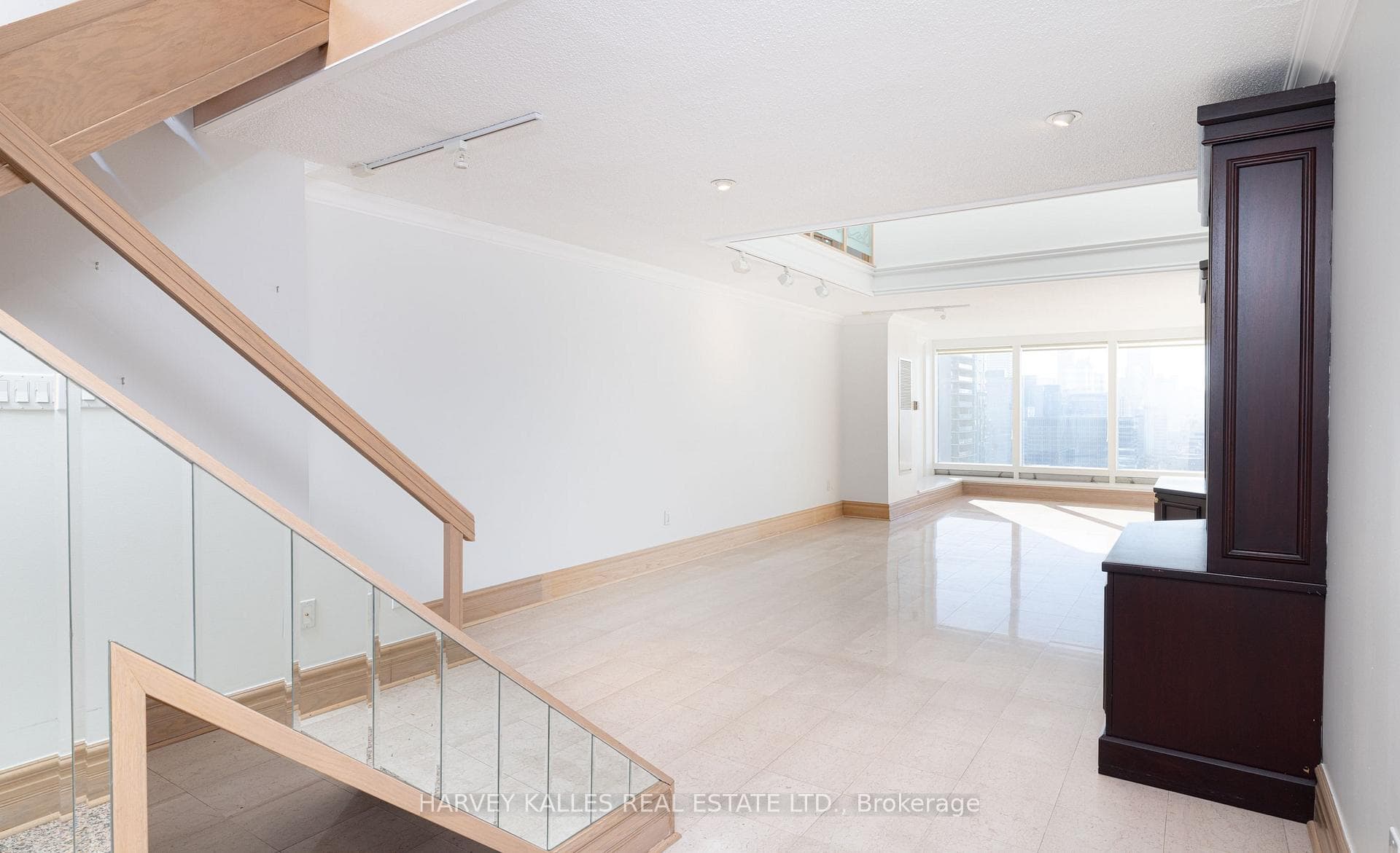 110 Bloor Street Unit 2006 photo 15