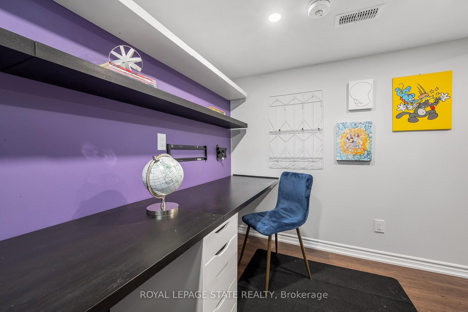 126 Queensdale Avenue photo 22