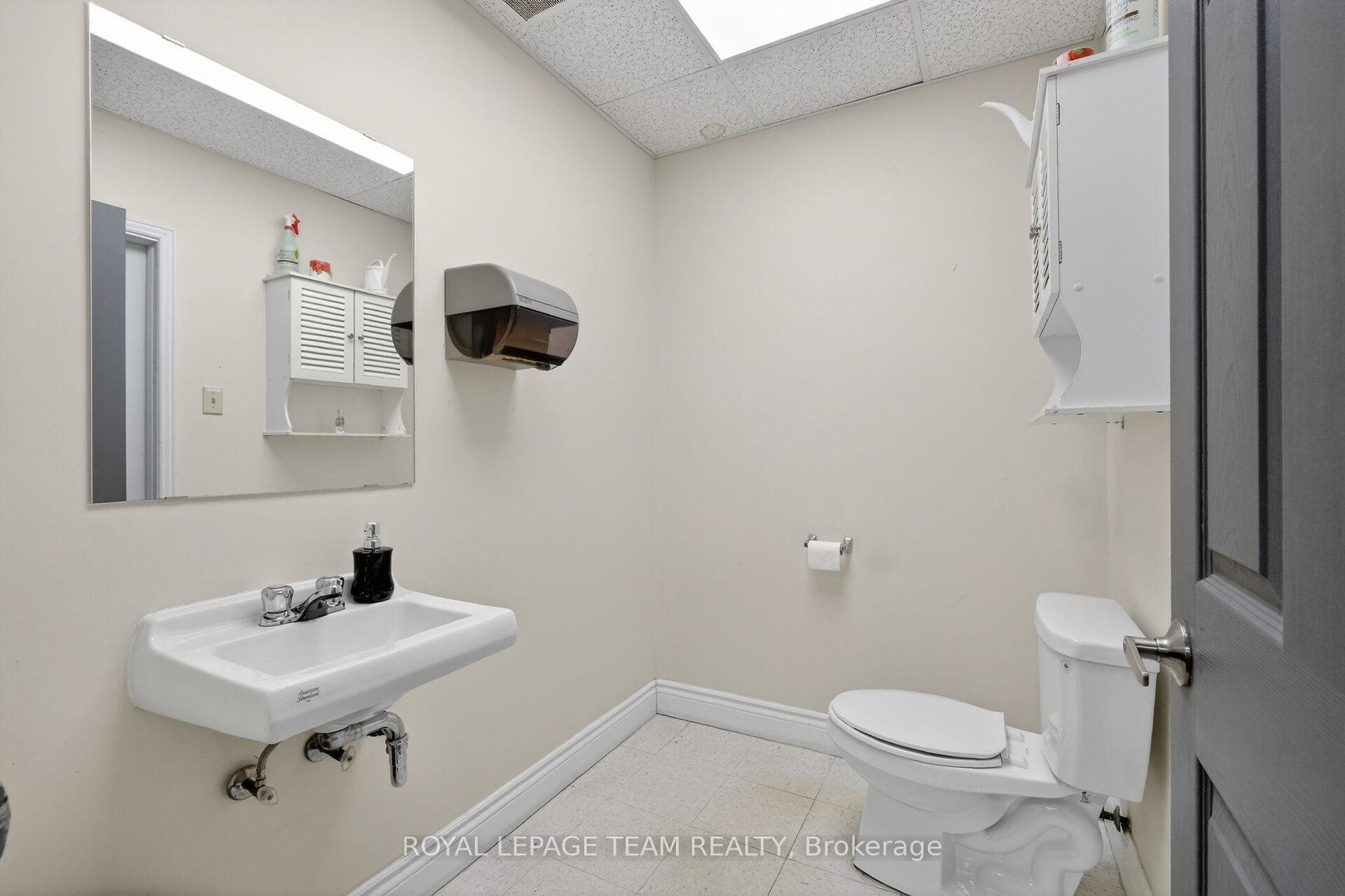 2100 Thurston Drive Unit 27&29 photo 11