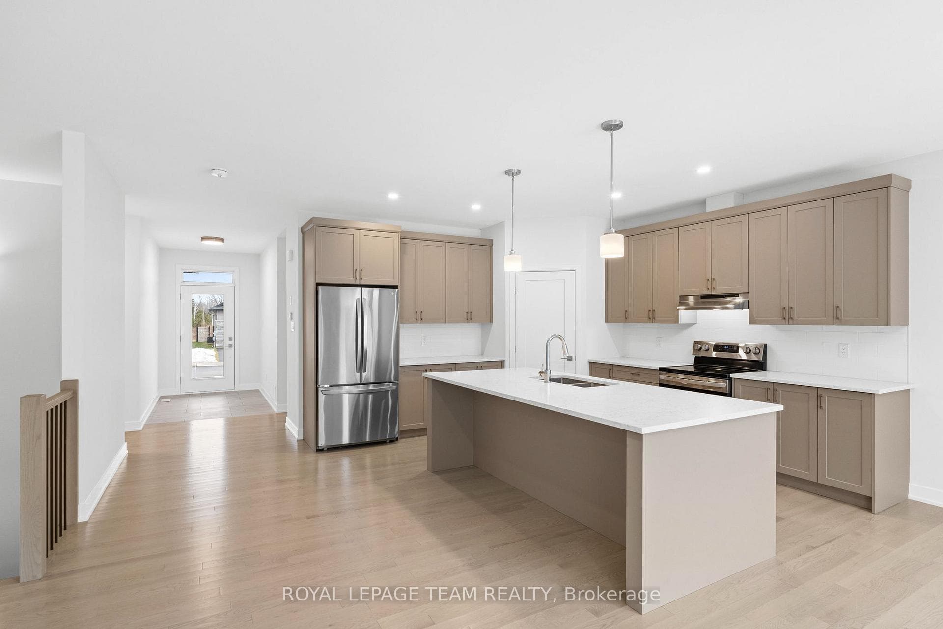 295 WOOD Avenue photo 12
