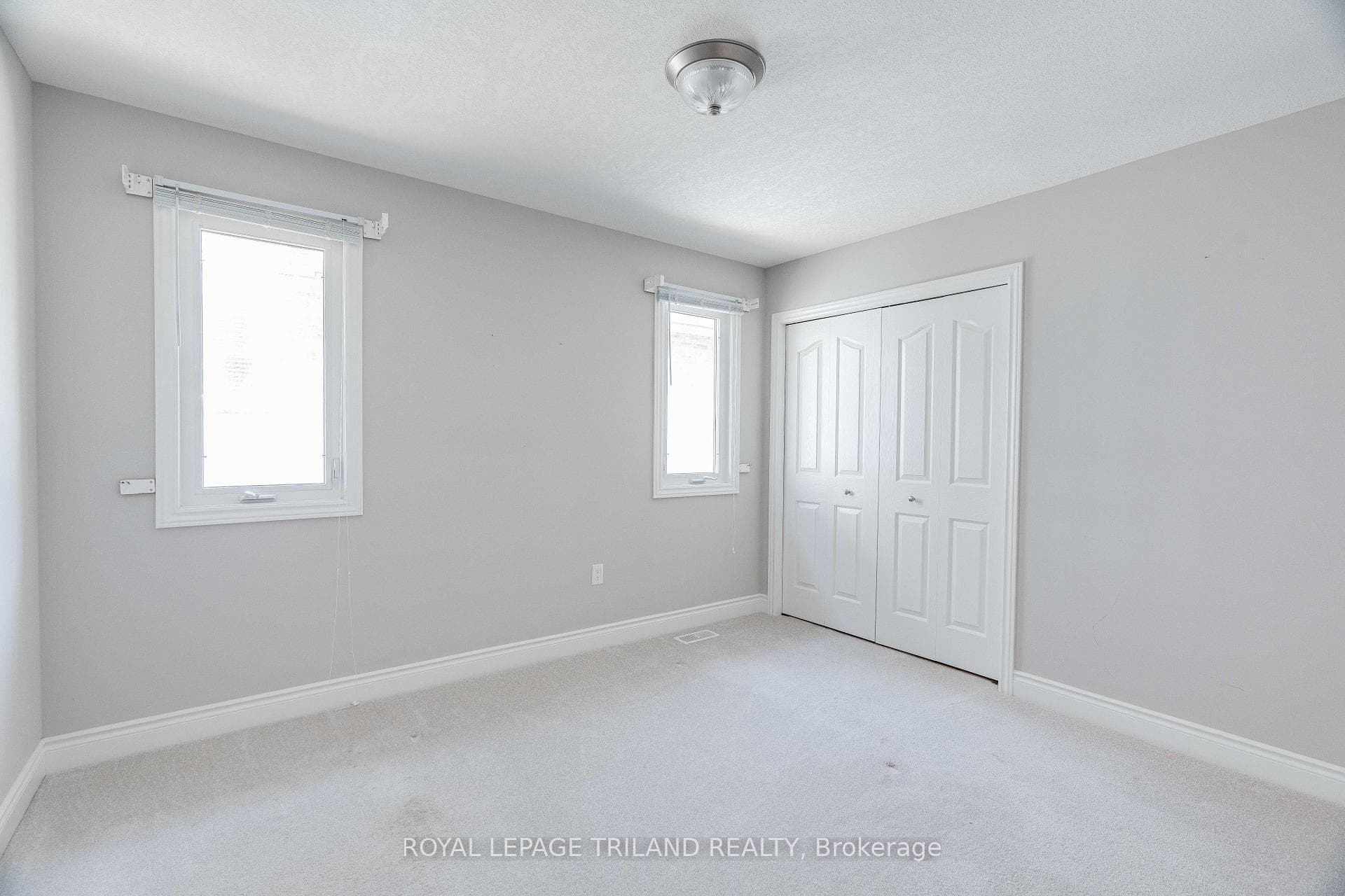 297 Thorn Drive photo 30