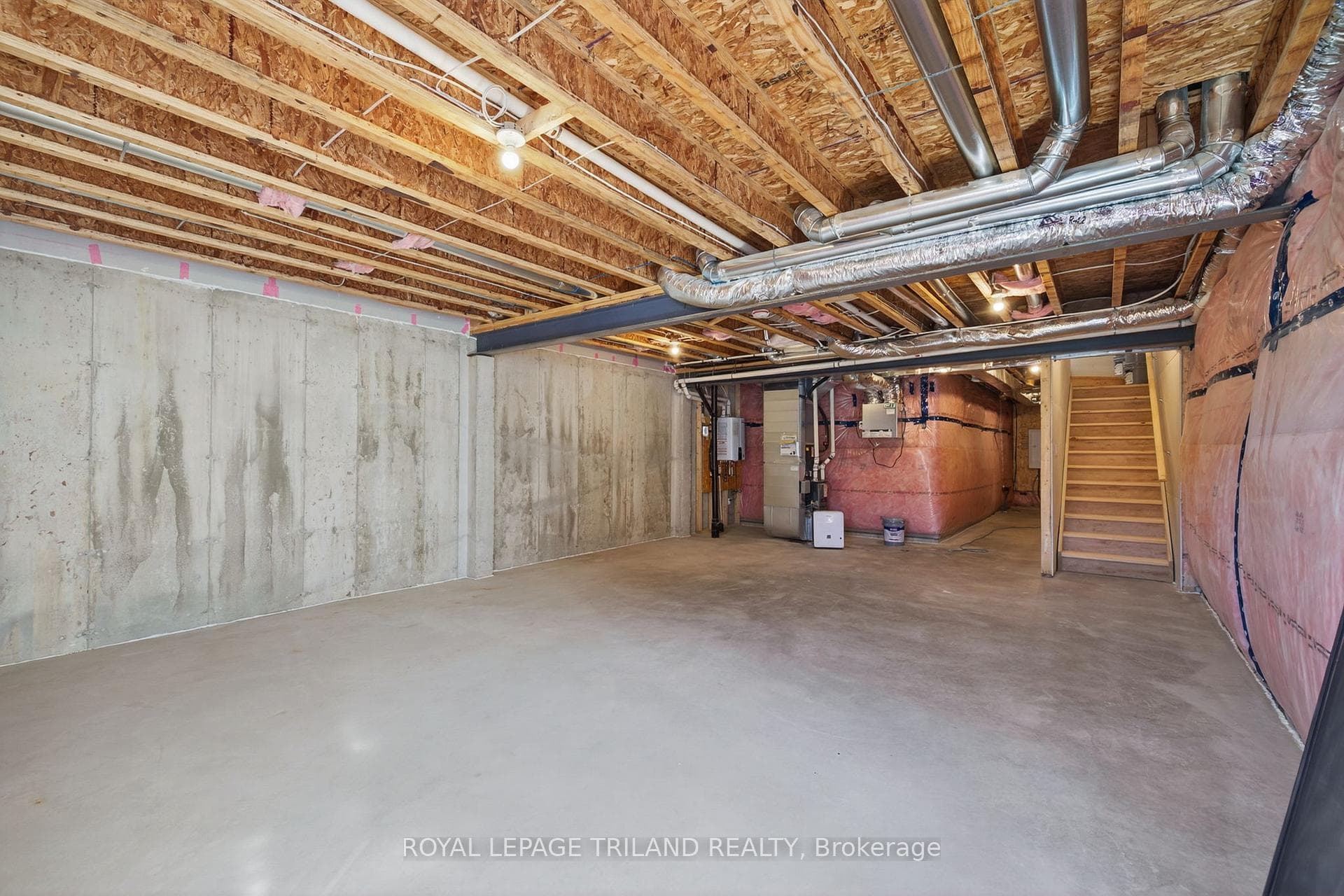 101 SWALES Avenue Unit 10 photo 34