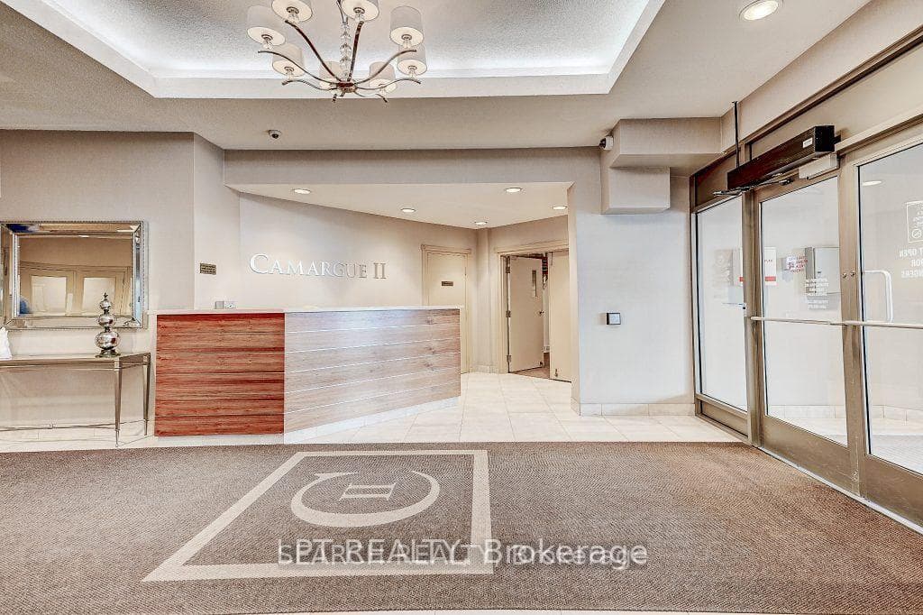 10 Dean Park Road Unit 1101 photo 4