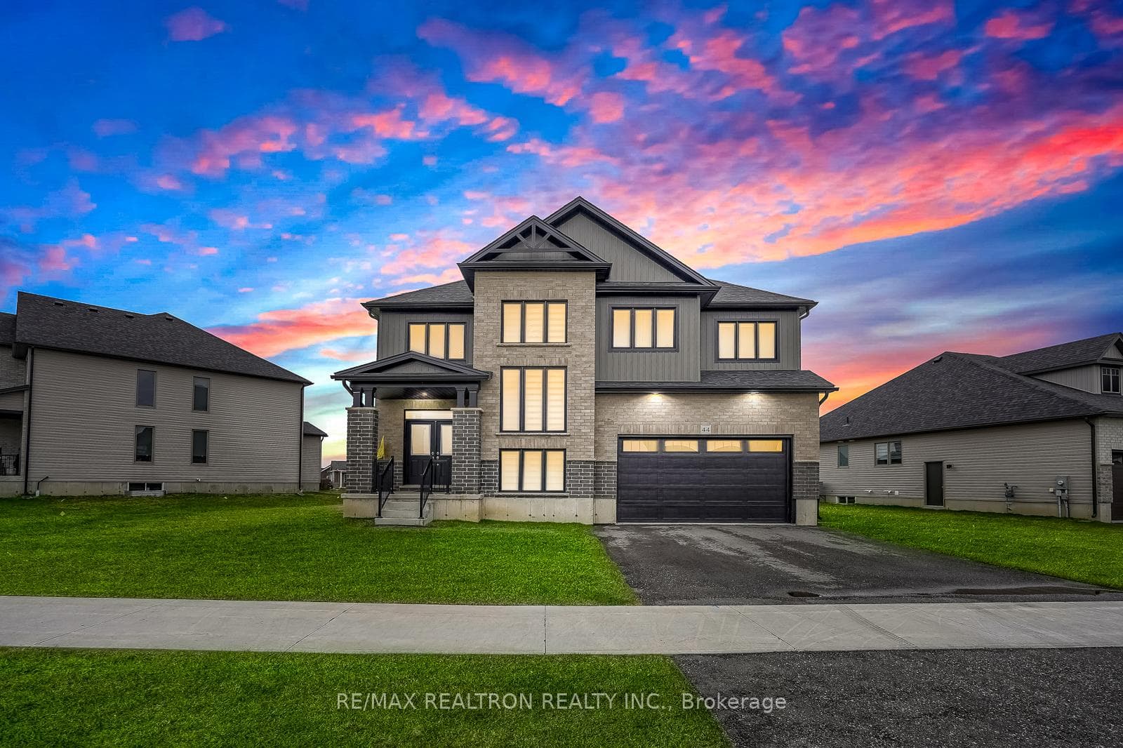 44 Allenwood Road photo 1