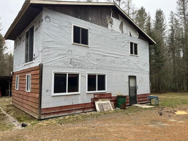 796 Scarlett Road photo 2