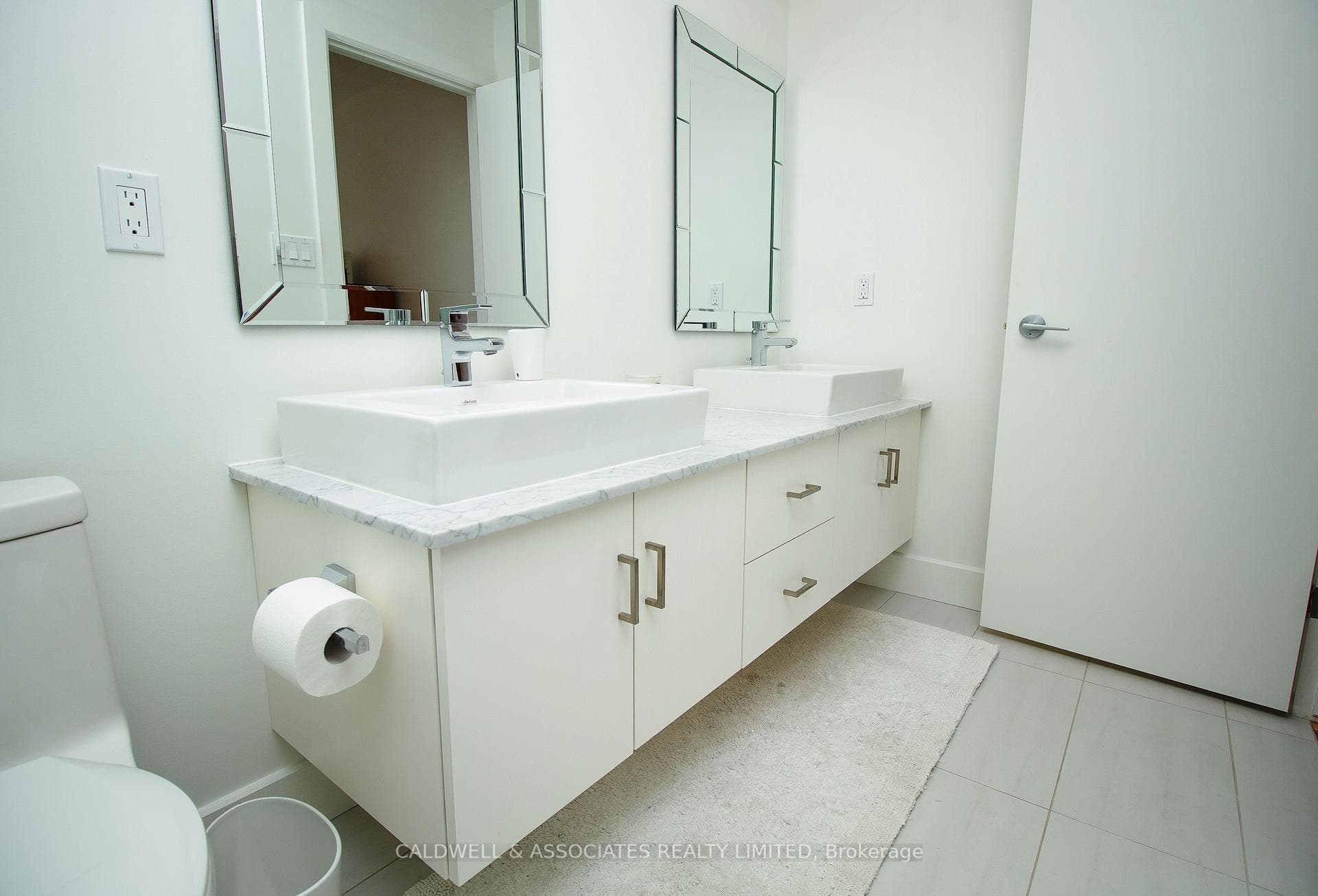 311 Britannia Road photo 13