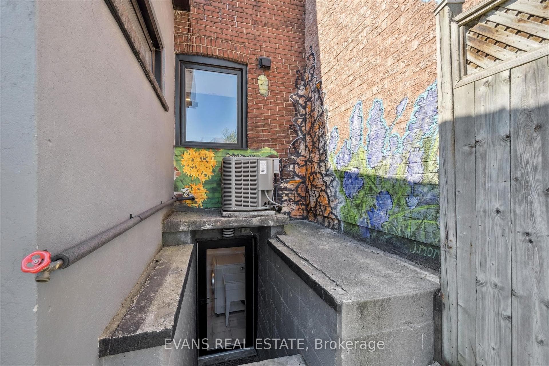 25 Uxbridge Ave Separate Entrance to Basement