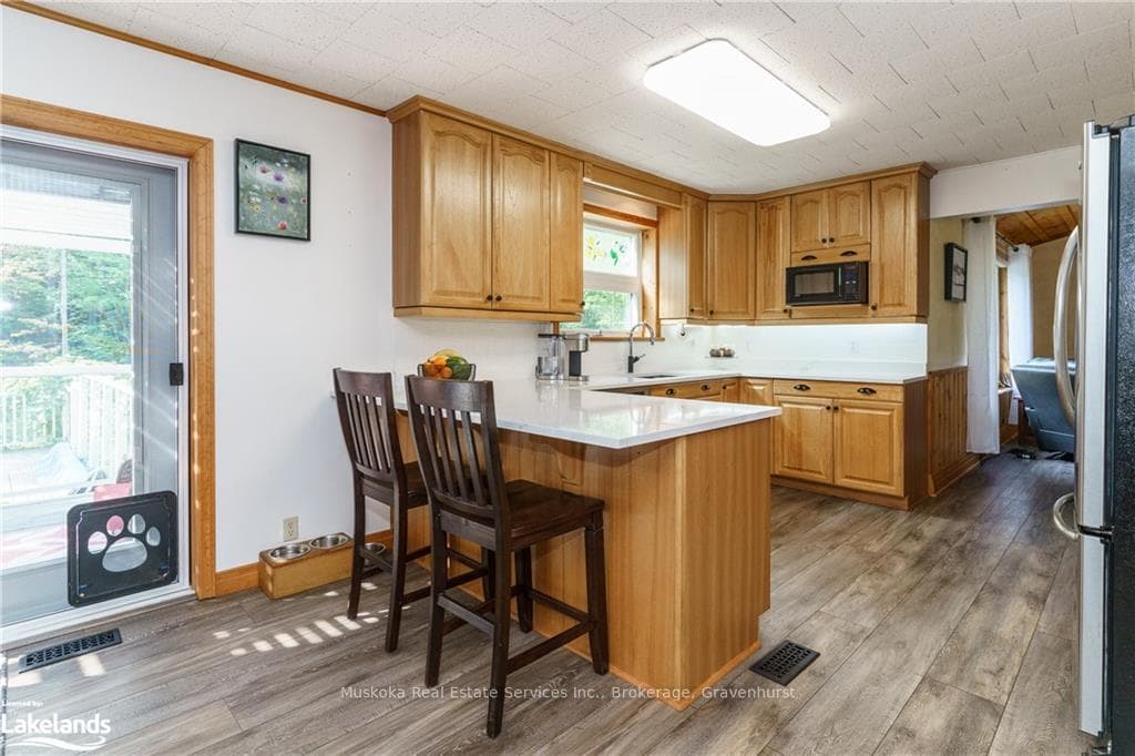 1051 BRYDONS BAY Road photo 8