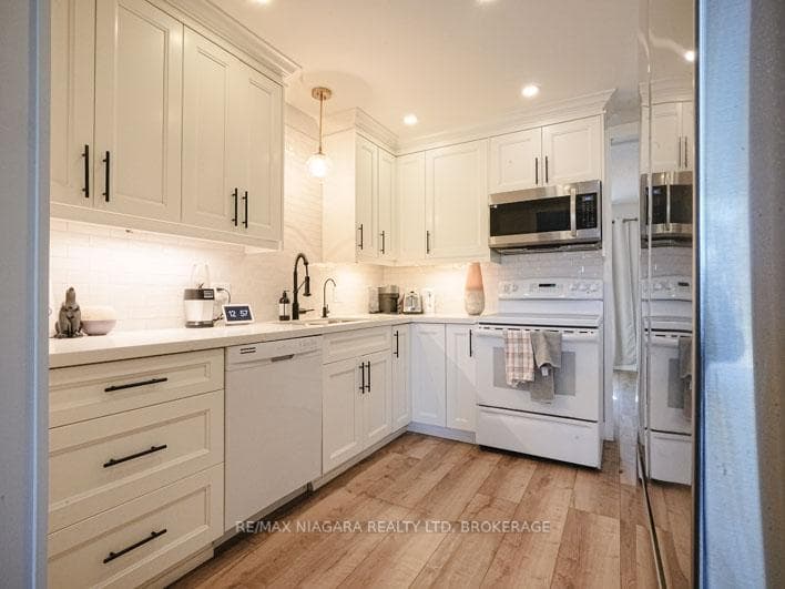 159 Canboro Road Unit 15 photo 10