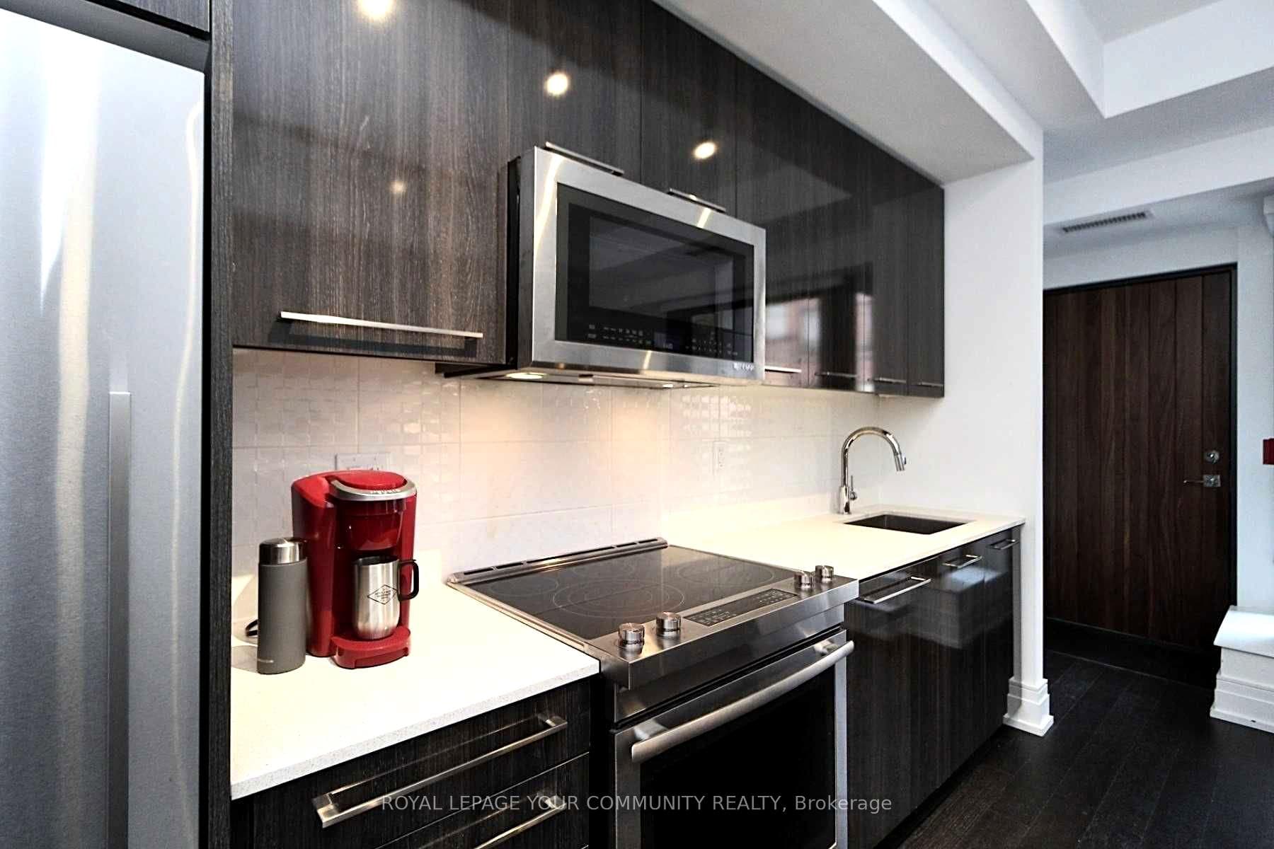 90 Niagara Street Unit 104 photo 10