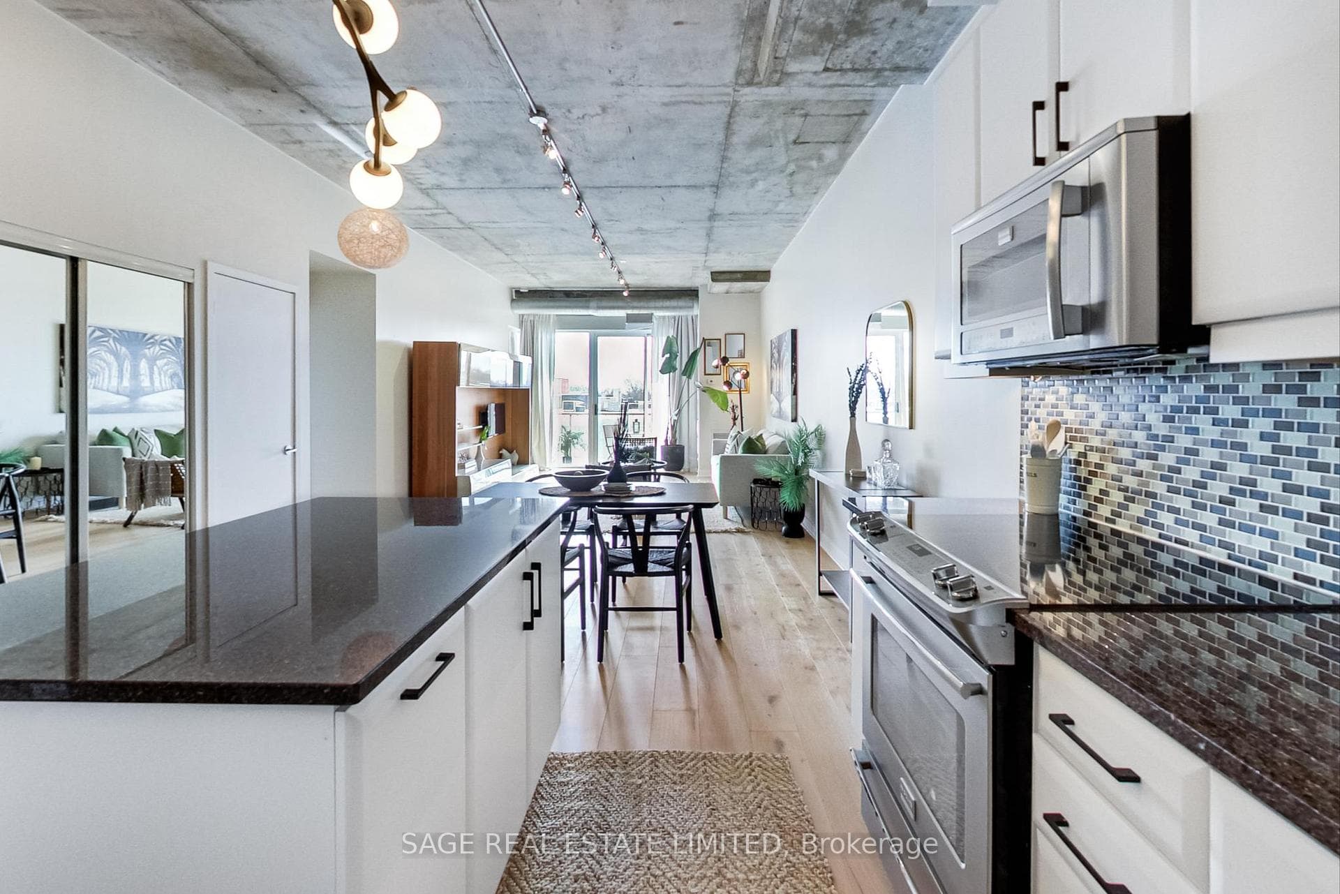201 Carlaw Avenue Unit 509 photo 12