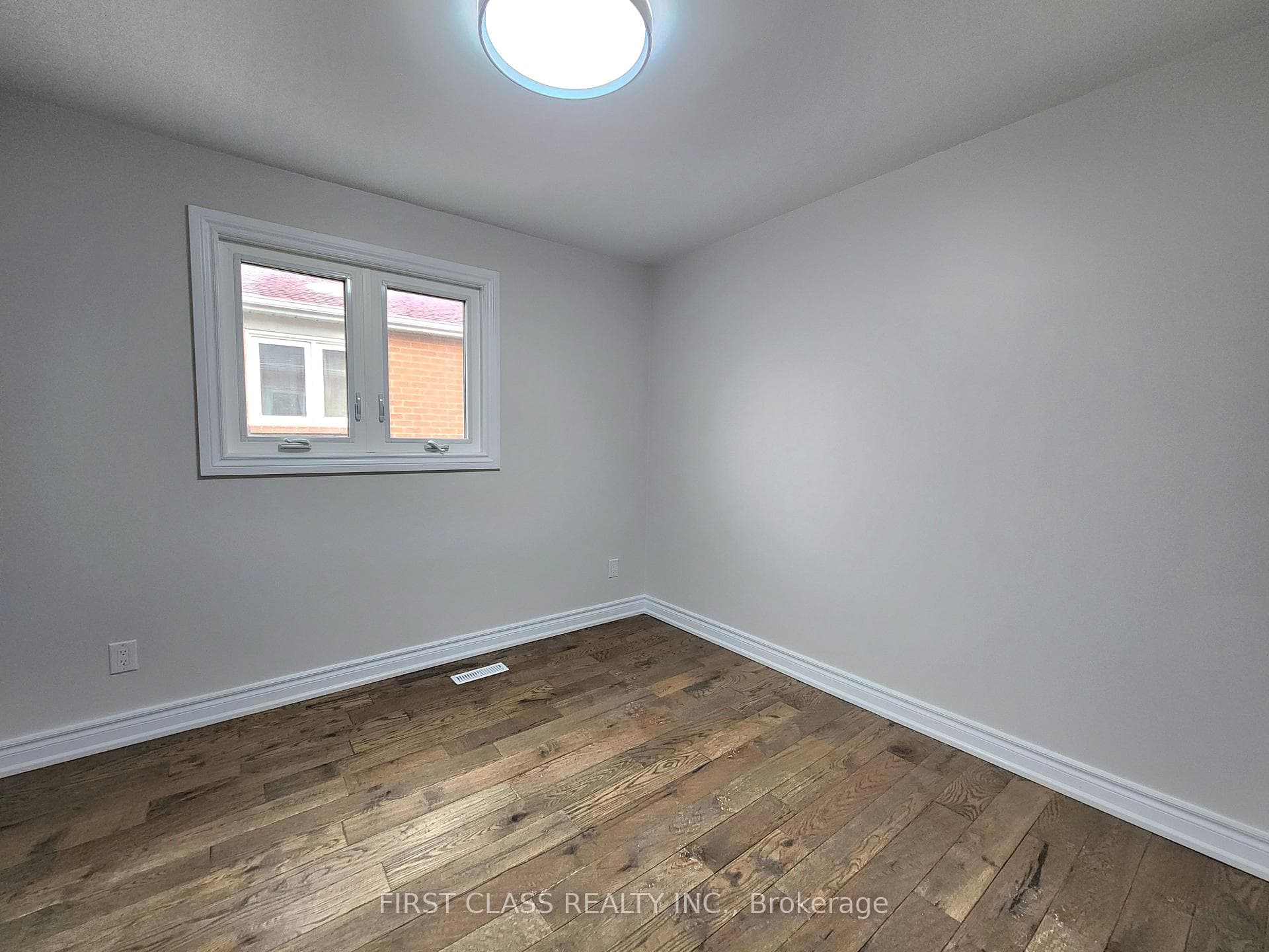 15 Strathmore Drive photo 17
