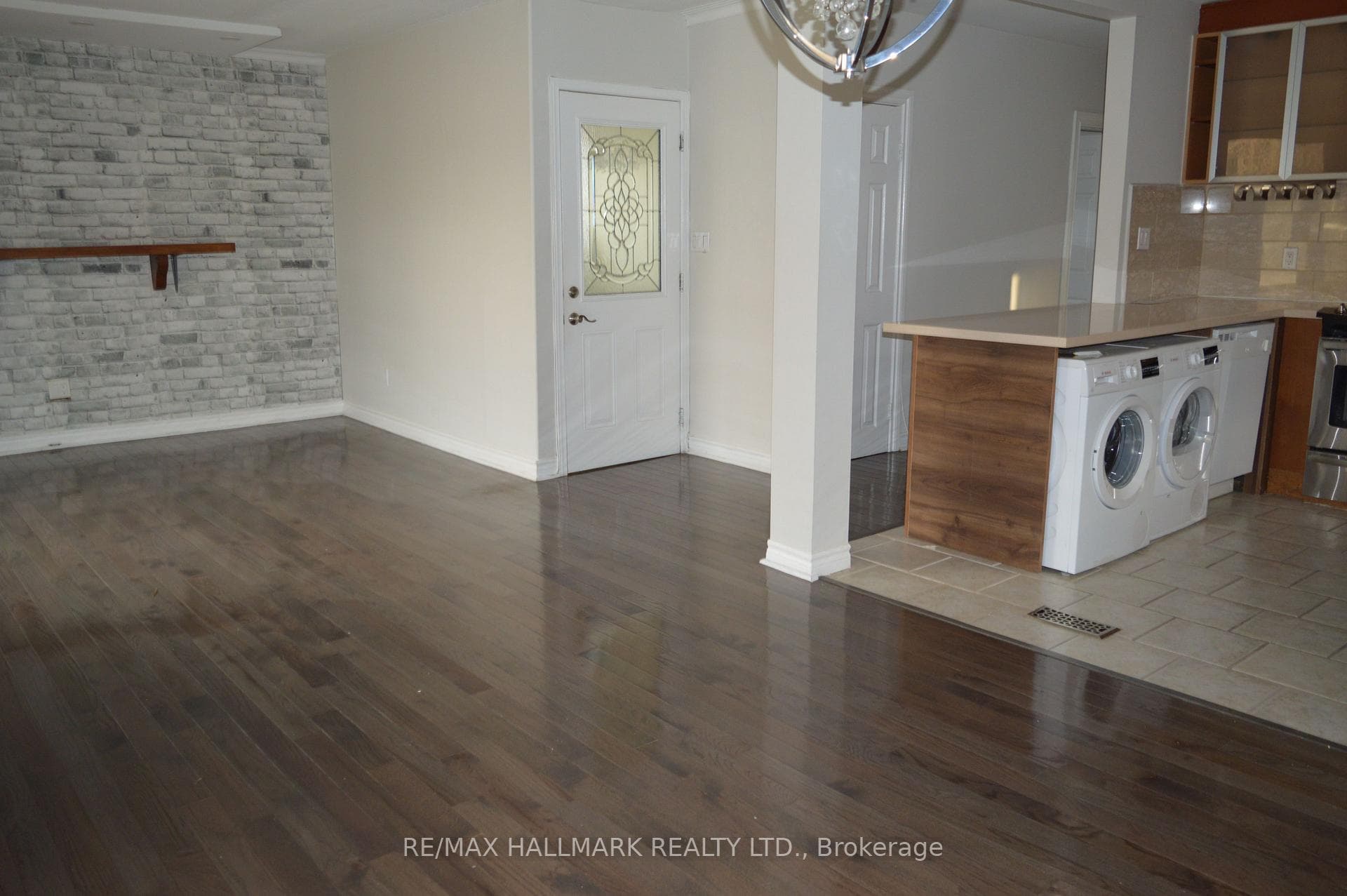 45 Aurora Heights Drive Unit Main photo 6