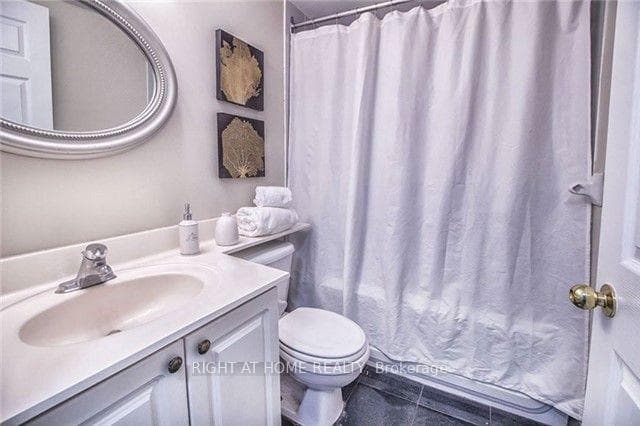 11 Lee Centre Drive Unit 608 photo 7