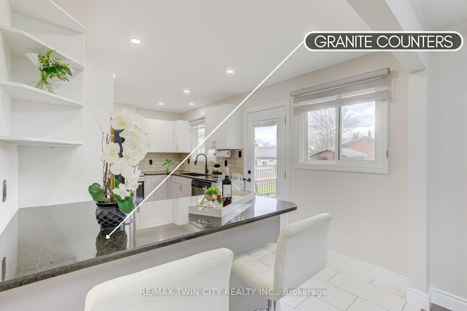 21 Sandsprings Crescent photo 12