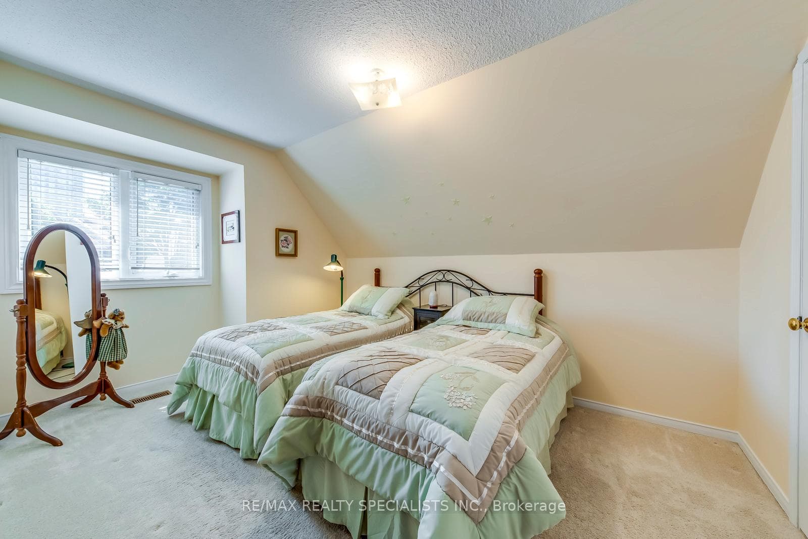 2199 Burnhamthorpe Road Unit 86 photo 22