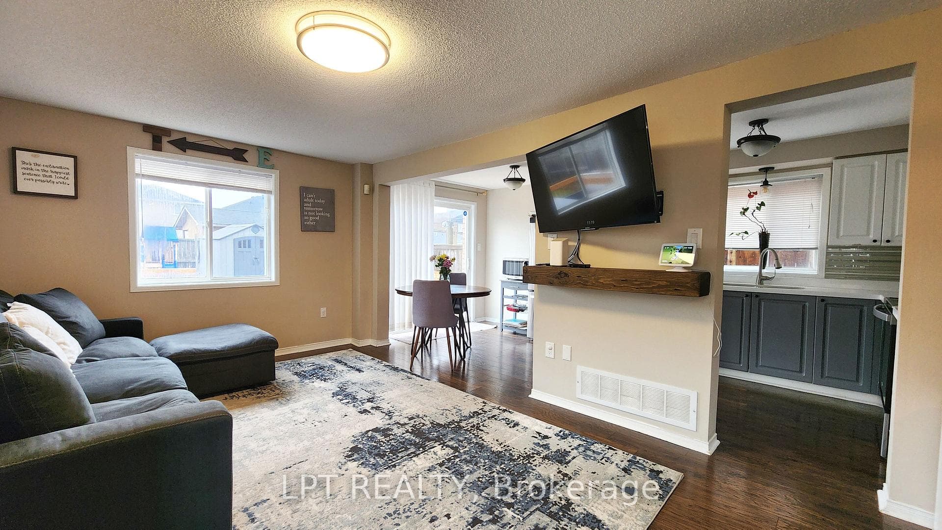 39 Raymond Crescent photo 5
