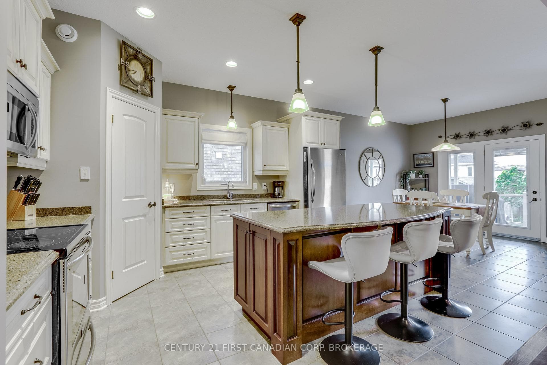 76 Sloan Drive photo 36