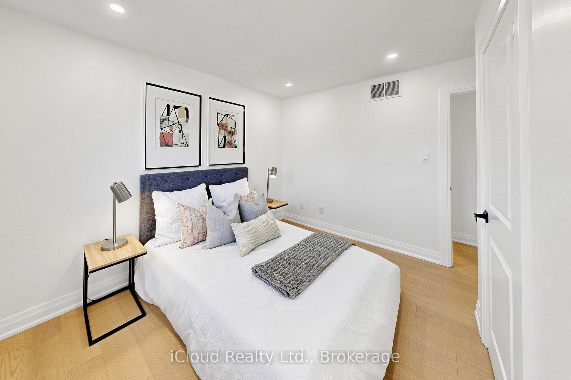 2151 Falmouth Terrace photo 22