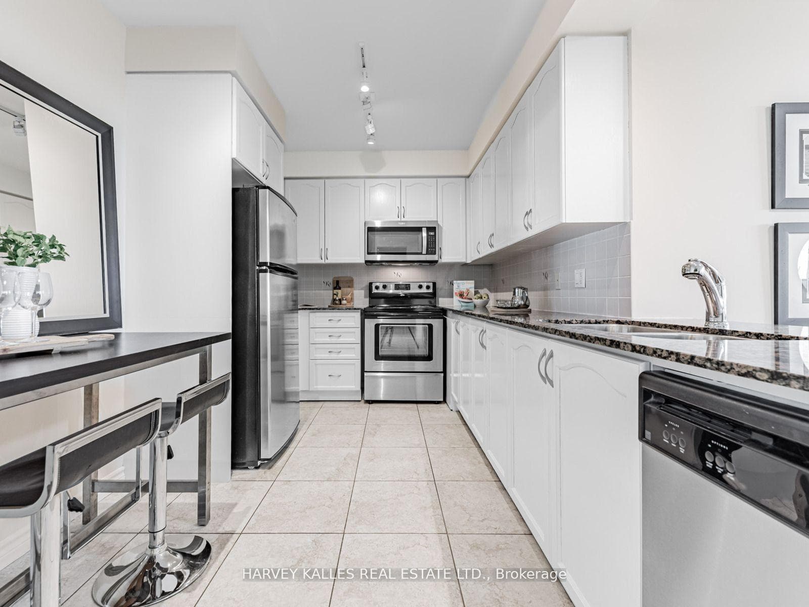 88 Promenade Circle Unit 508 photo 8