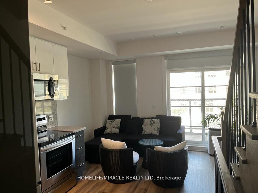 57 Finch Avenue Unit 9 photo 3