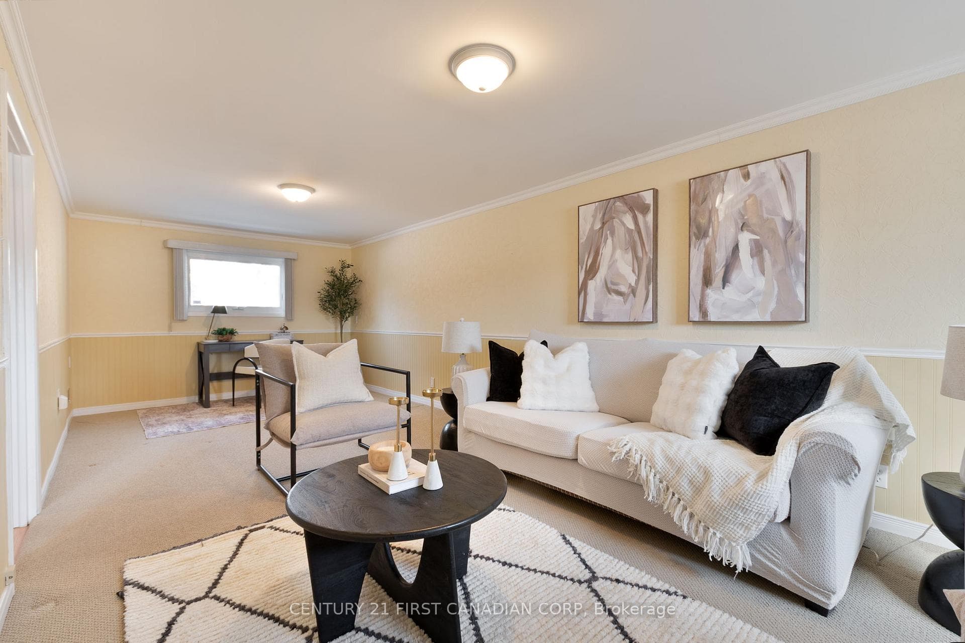 83 Tweed Crescent photo 25