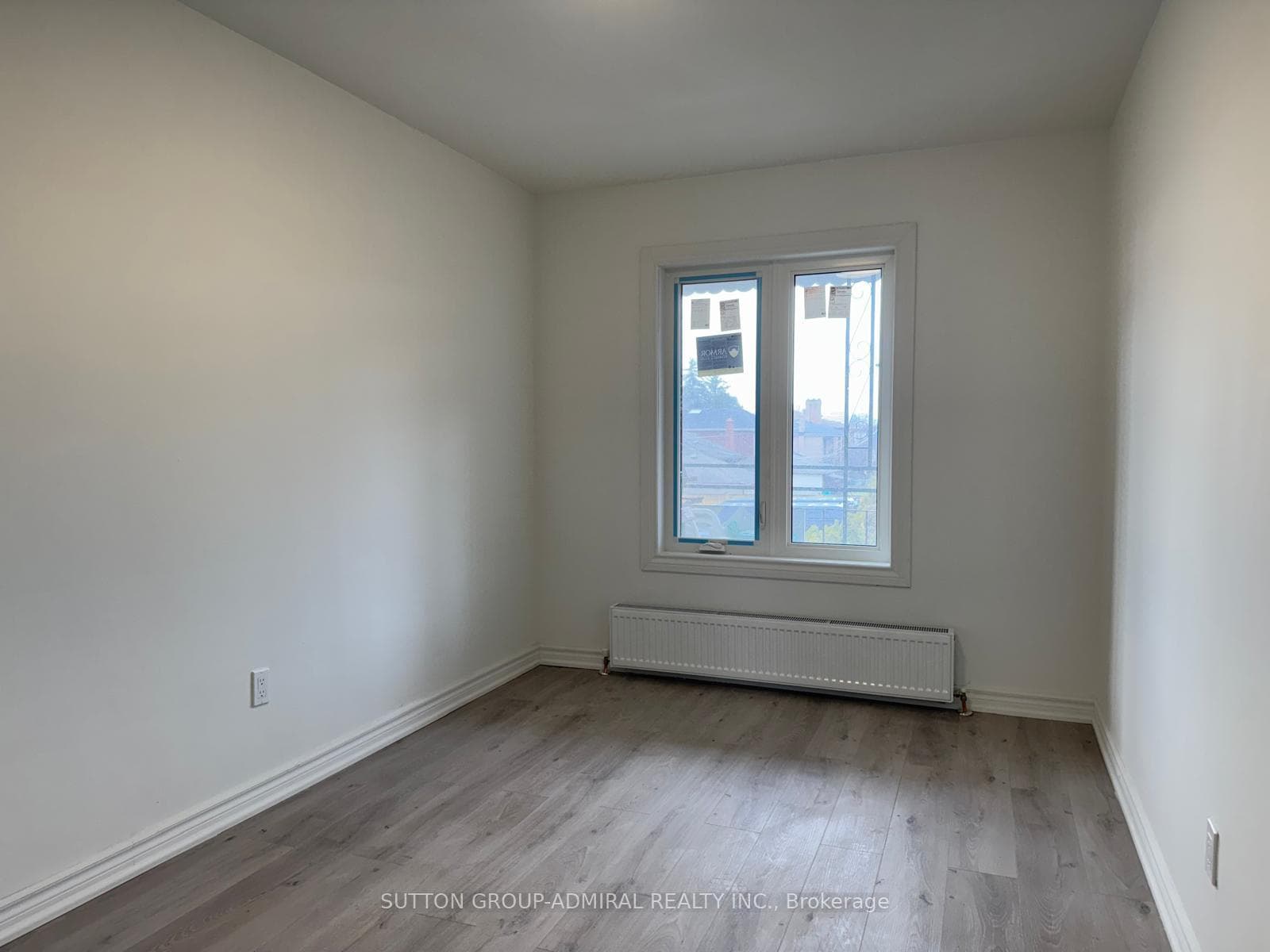 2986A Dufferin Street Unit Upper photo 7