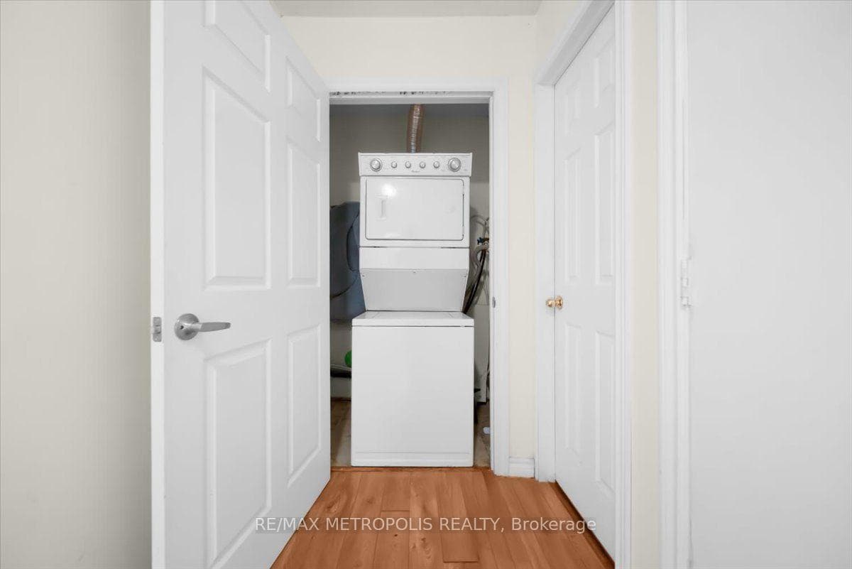 39 Jellicoe Crescent photo 24