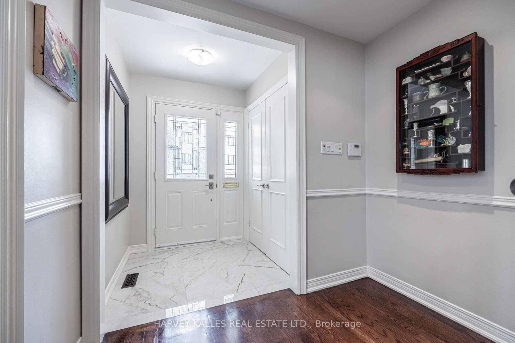 30 Denlow Boulevard photo 5
