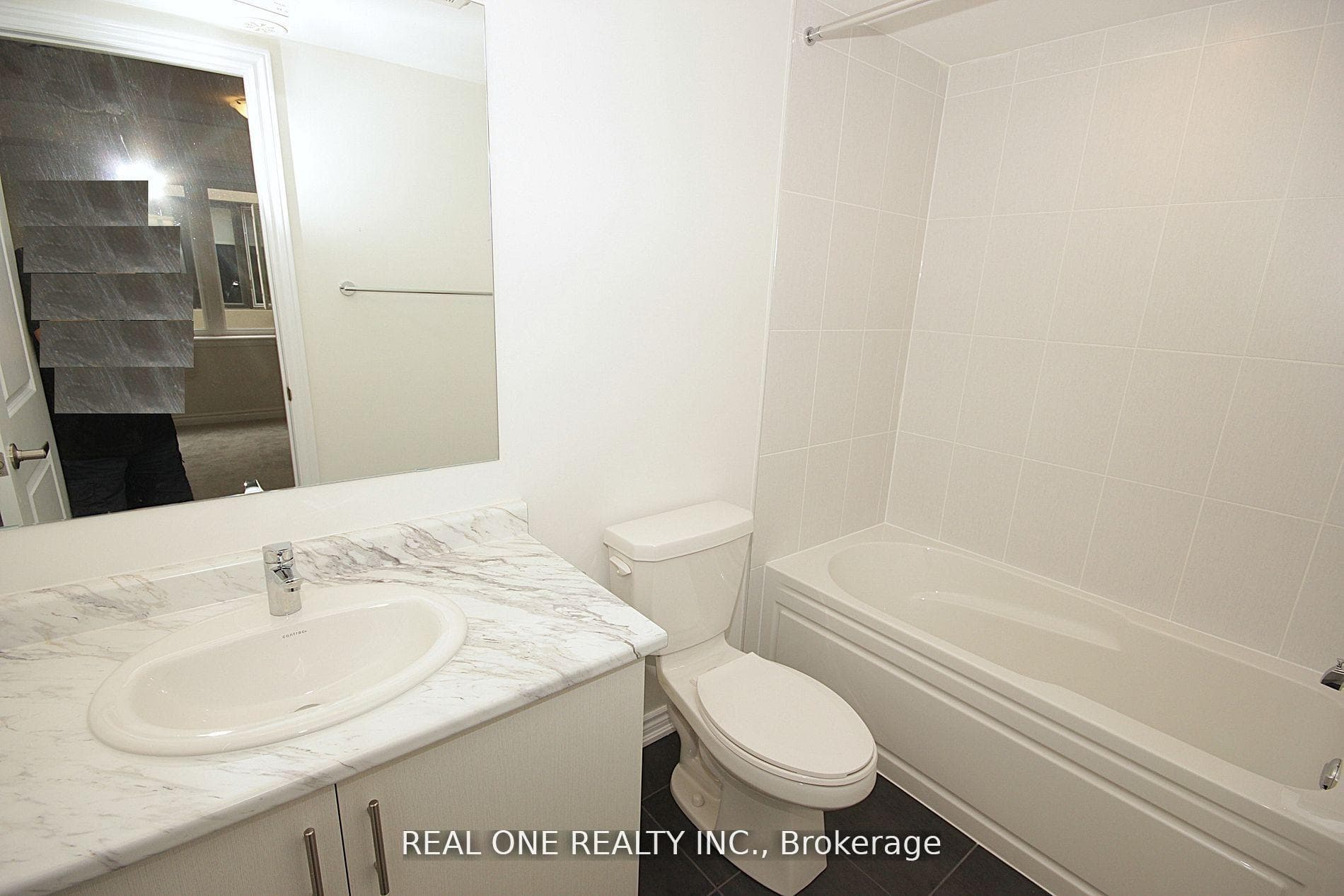 11 Gothenburg Lane photo 19