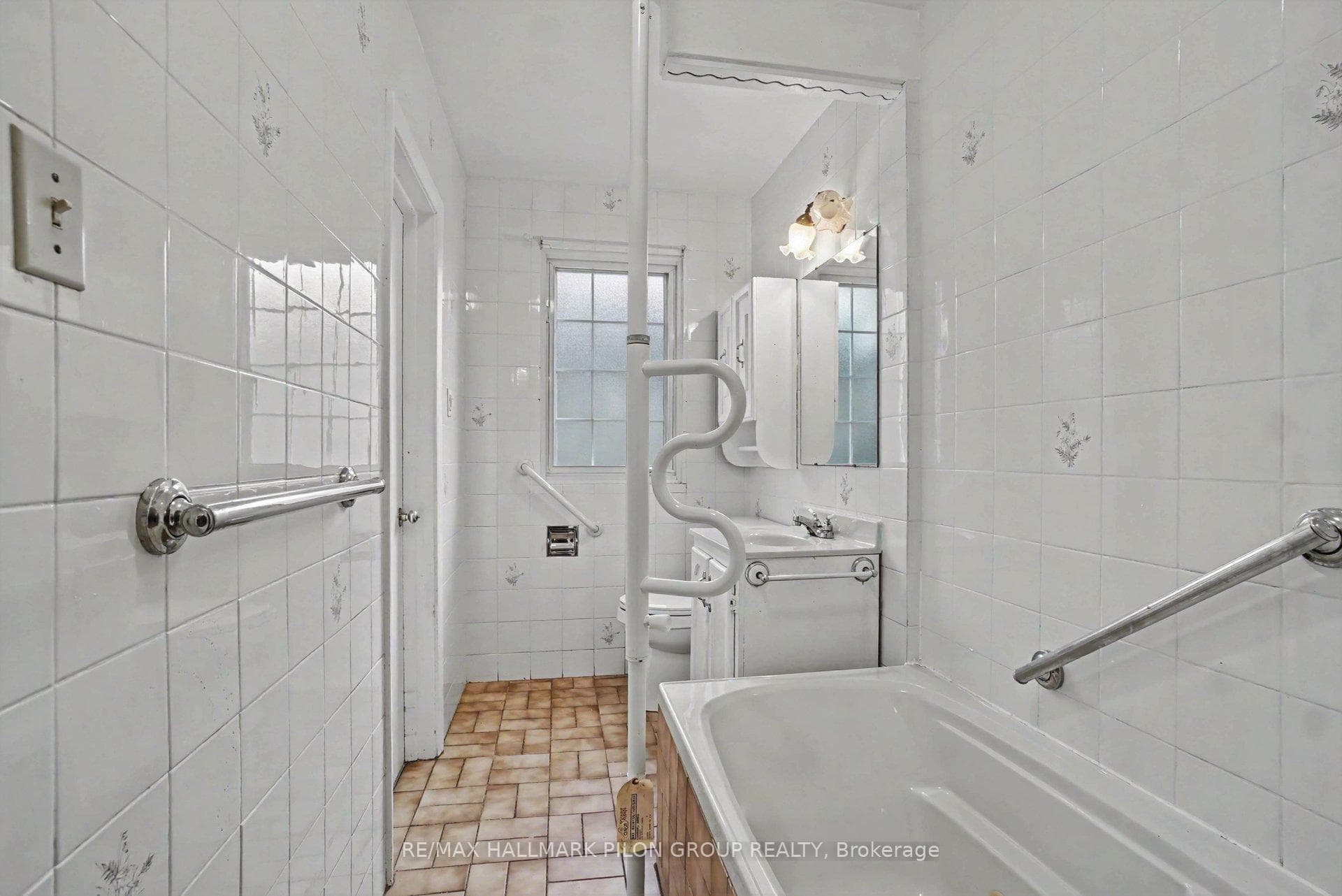 675 Borthwick Avenue photo 11
