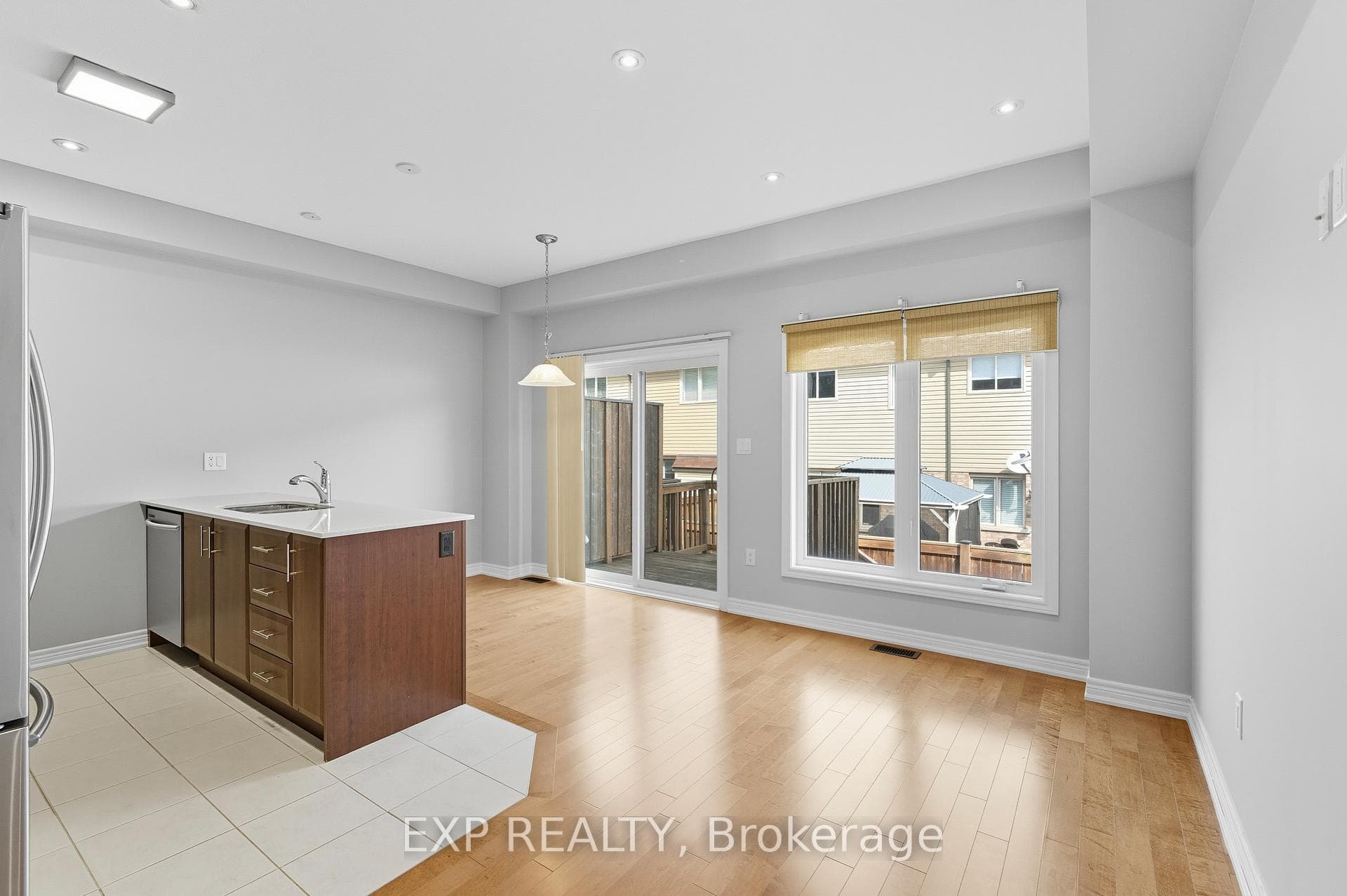377 Glancaster Road Unit 18 photo 24