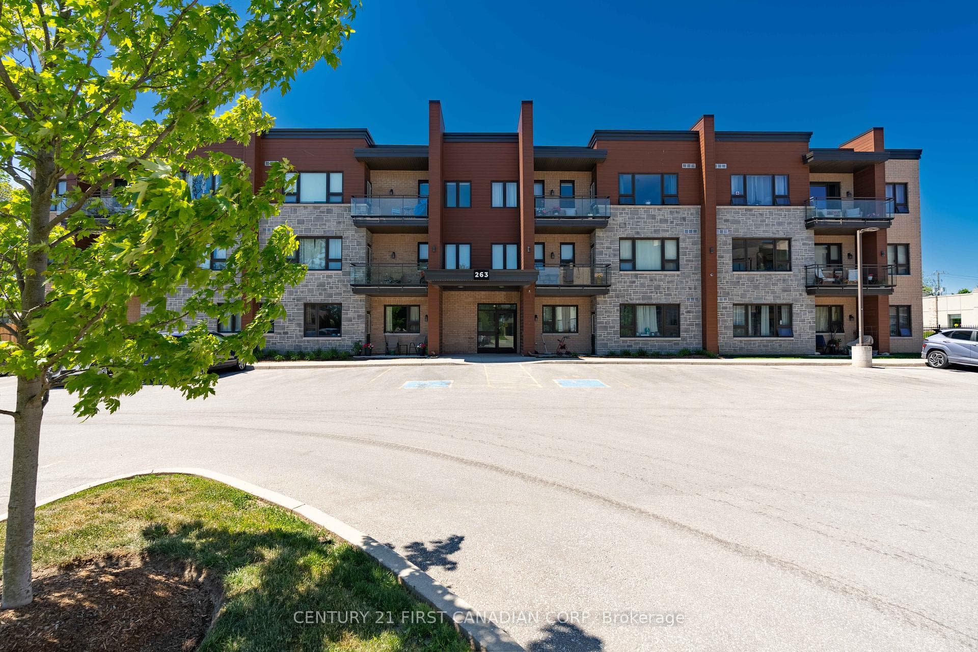 263 Butler Street Unit 104 photo 9