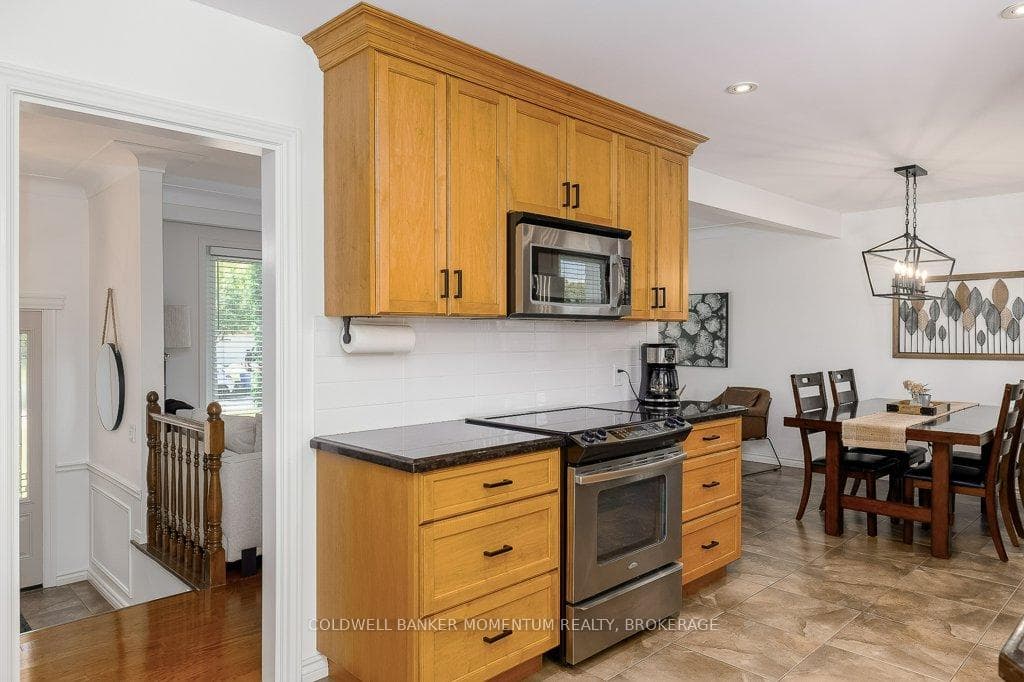 11 Kenmore Crescent photo 18