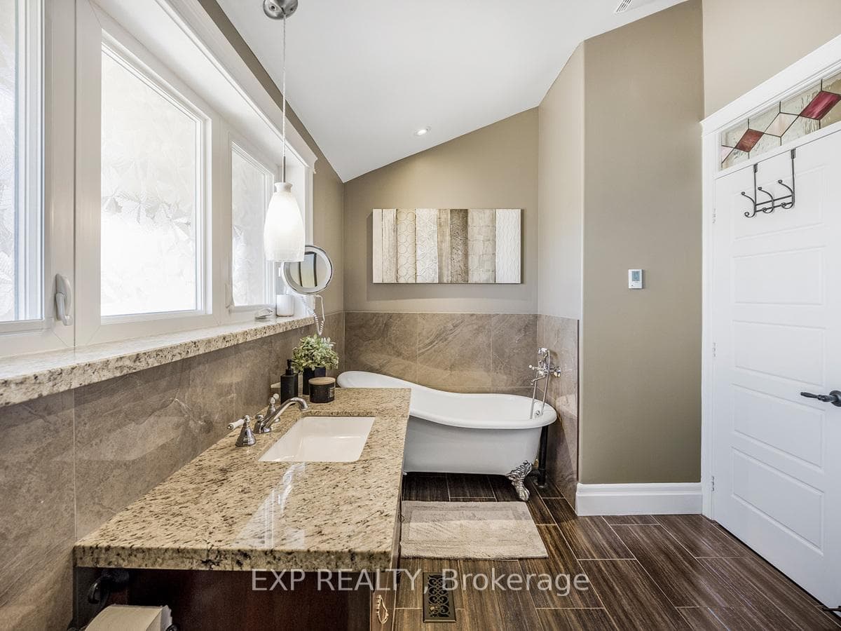 168 Delrex Boulevard photo 21
