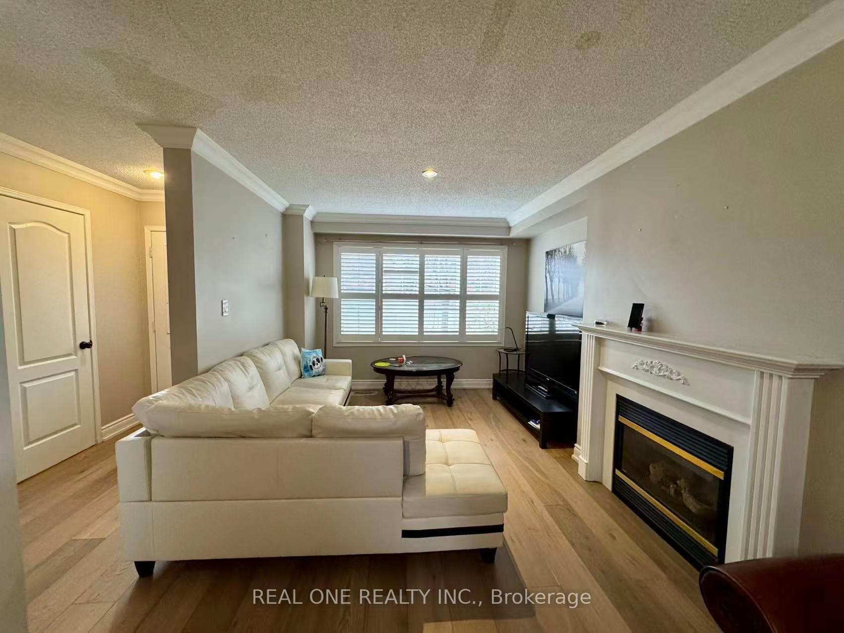 1489 Heritage Way Unit 69 photo 3