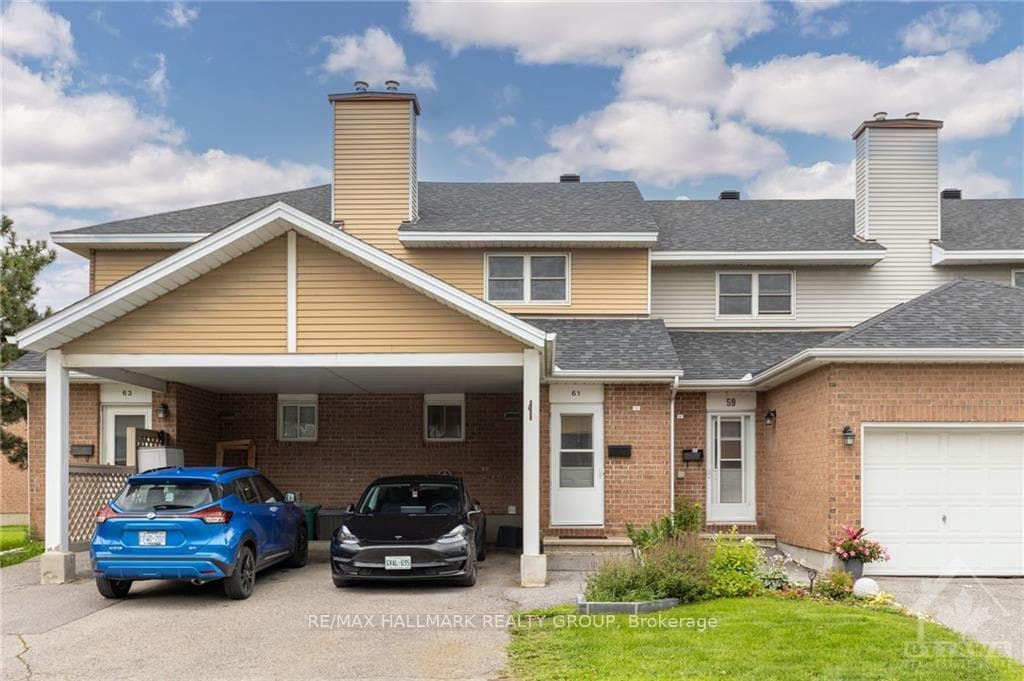 61 BENTBROOK Crescent photo 1