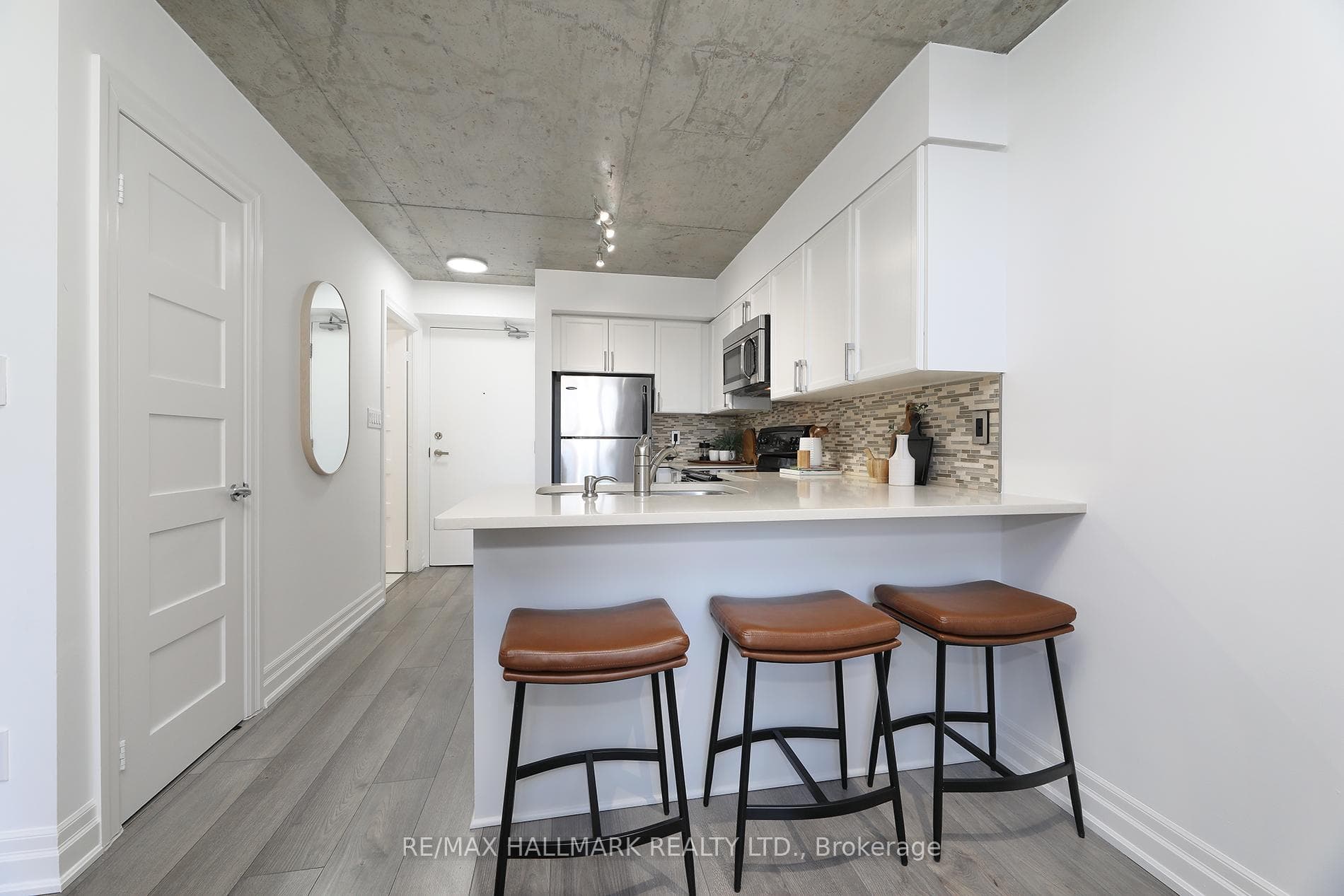 1029 King Street Unit 818 photo 7