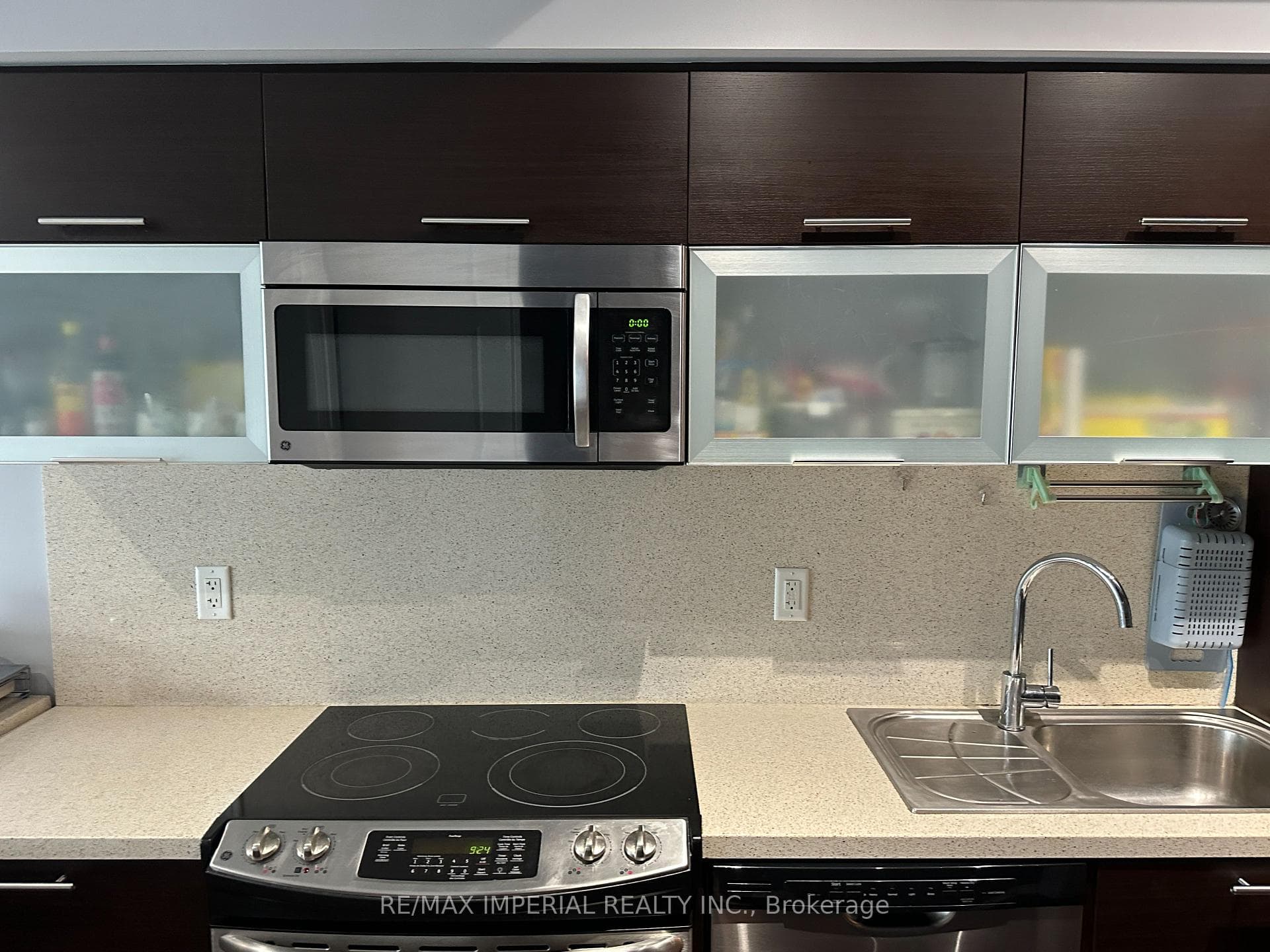 386 Yonge Street Unit 3916 photo 9