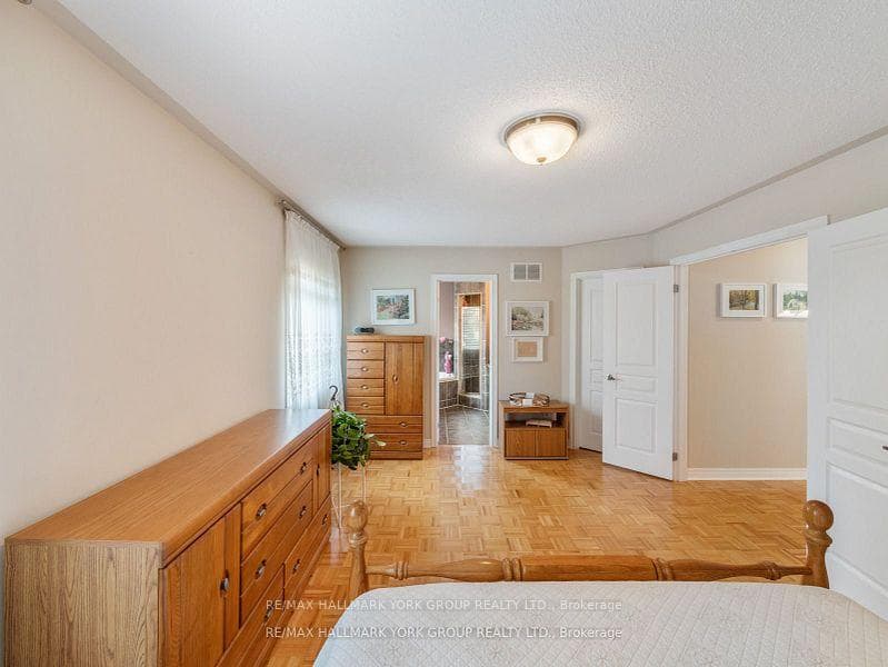 74 Thomas Legge Crescent photo 22