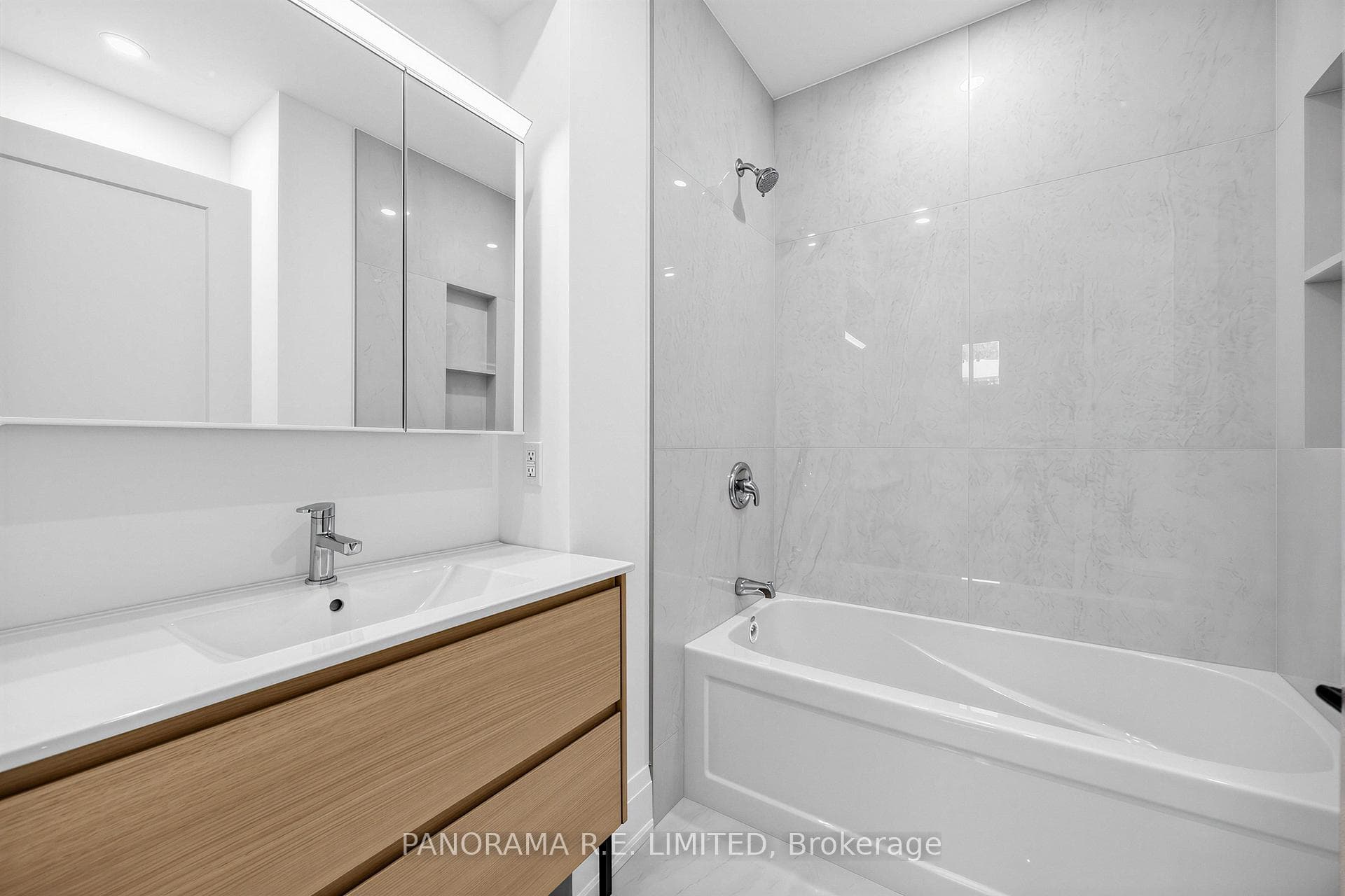 606 Abana Road Unit Lower photo 12